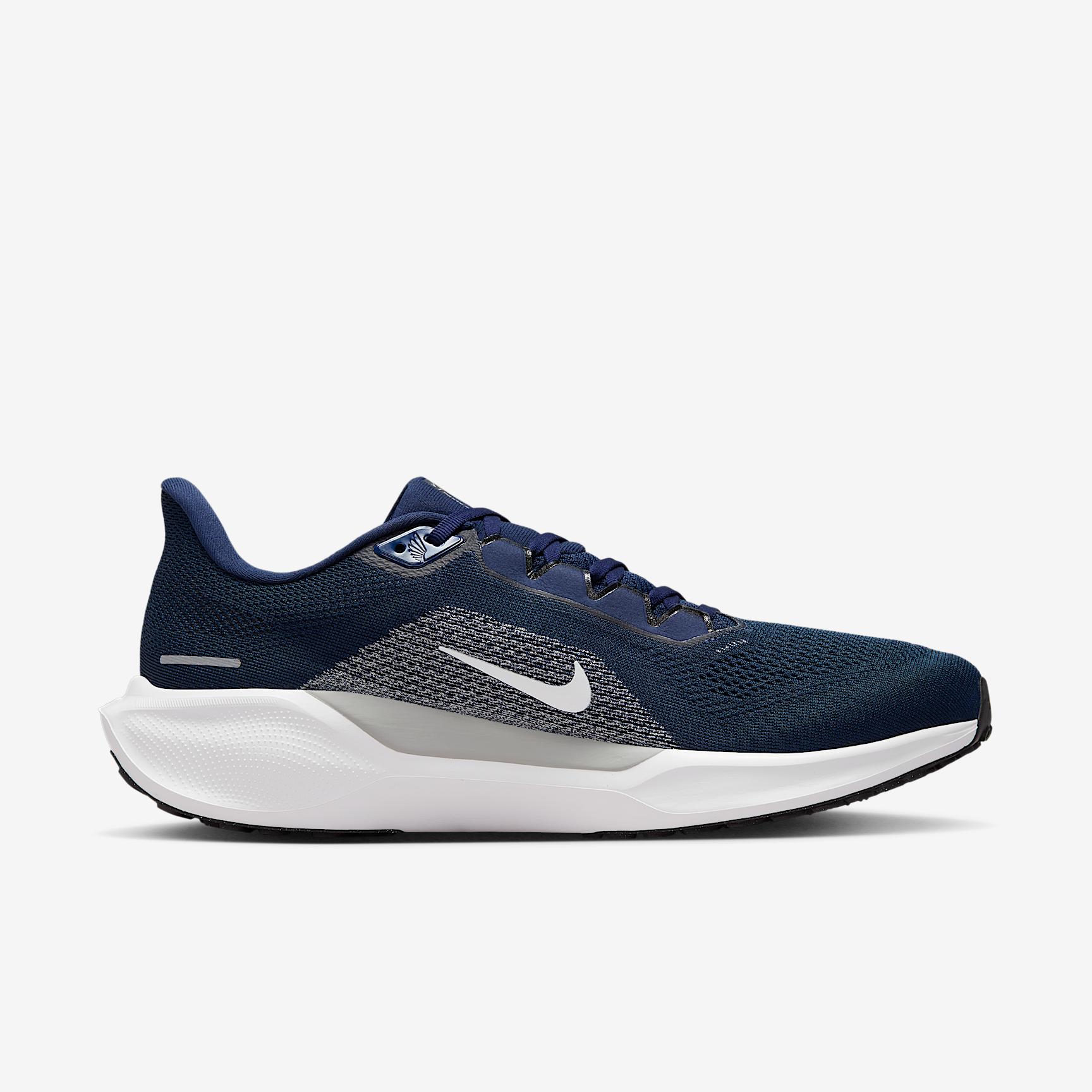 Dallas Cowboys Pegasus 41 Nike Men's NFL Road Running Shoes Product Image