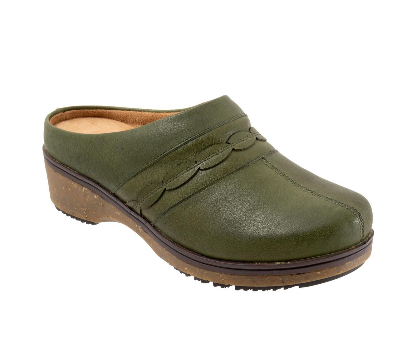 Women's Softwalk Amber 3.0 Clogs Product Image