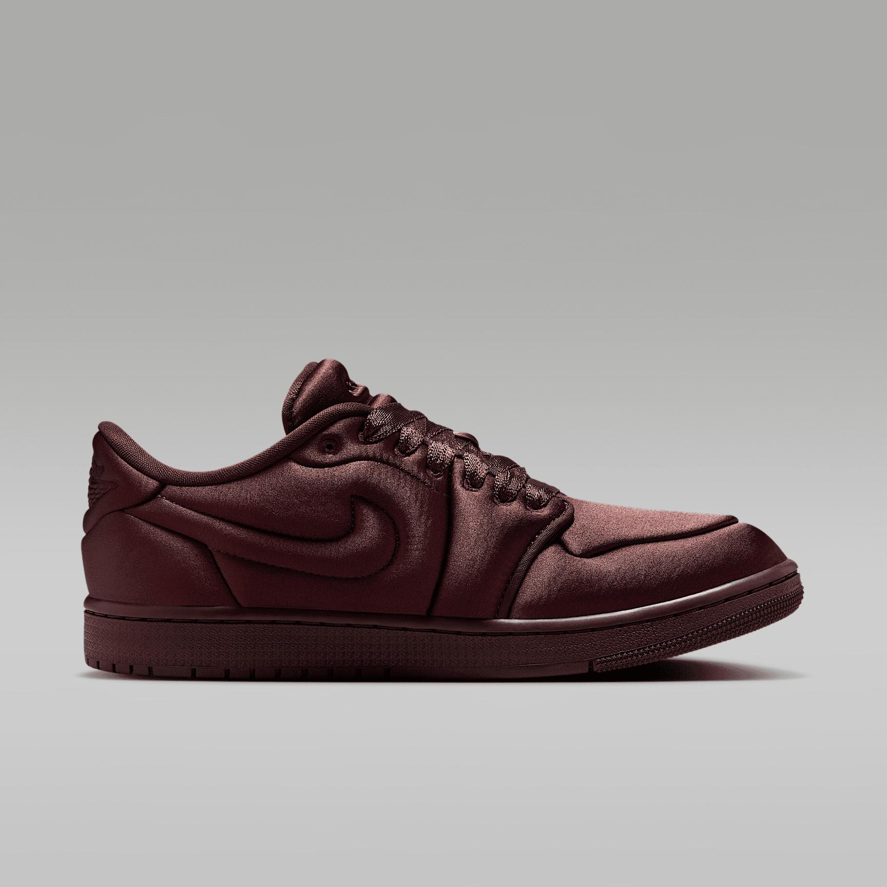 Air Jordan 1 Low Method of Make Women's Shoes Product Image