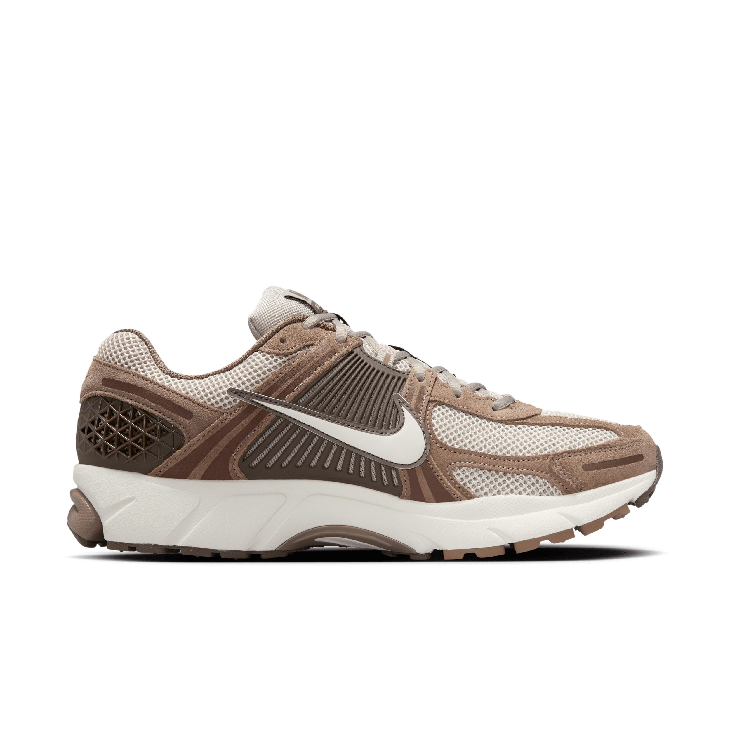 Nike Mens Zoom Vomero 5 Shoes | IB4004-701 Product Image