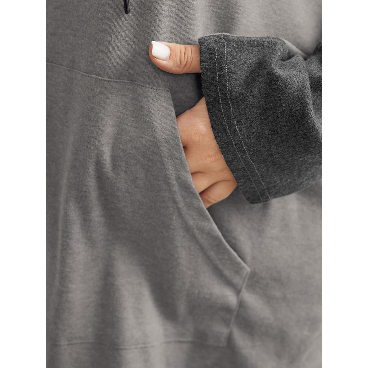 Plus Size Patchwork Contrast Pocket Hooded Drawstring T-shirt Gray Women Casual Contrast Plain Hooded Dailywear T-shirts BloomChic 30/6X Product Image
