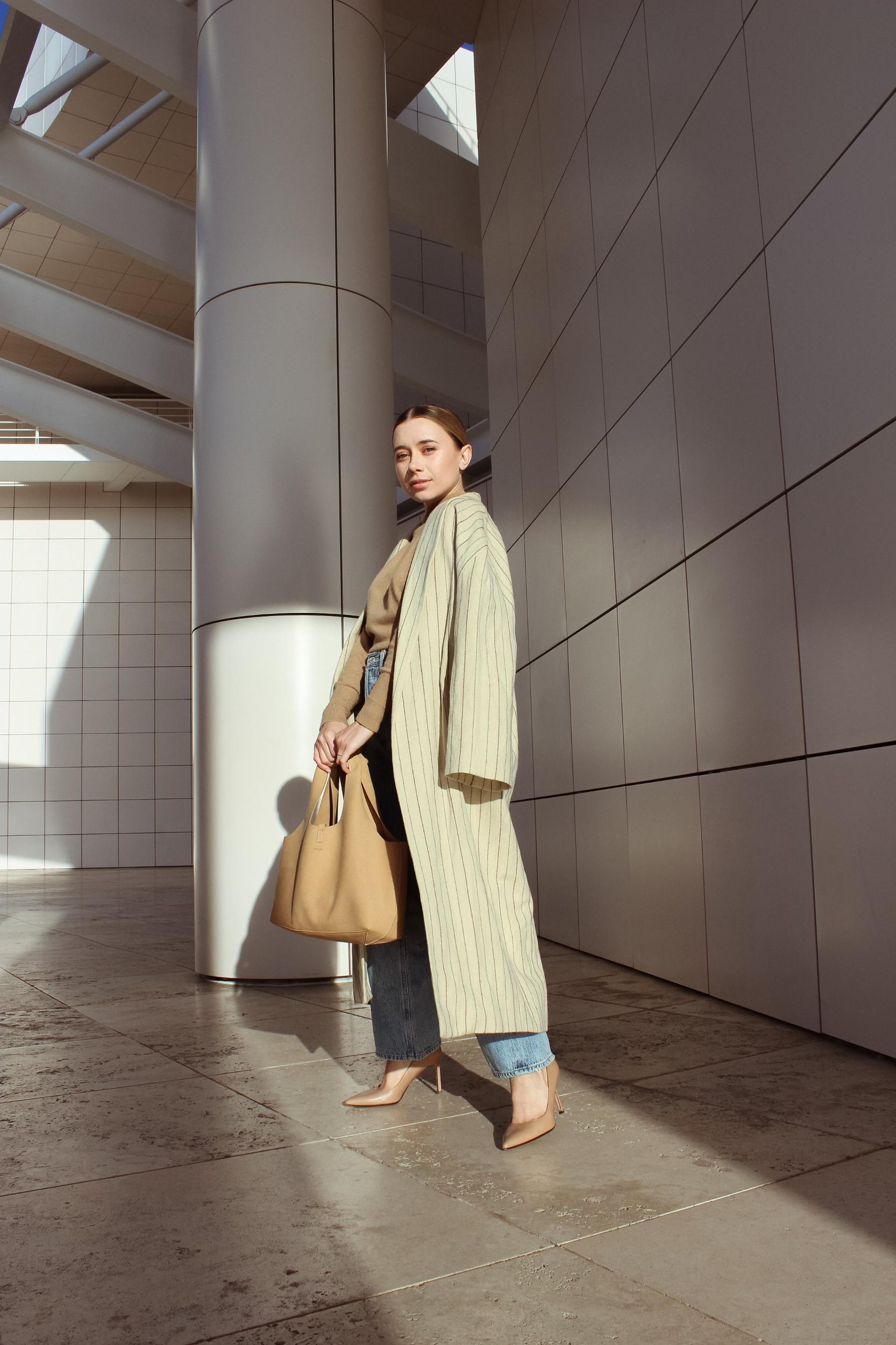 Camel Tote Product Image