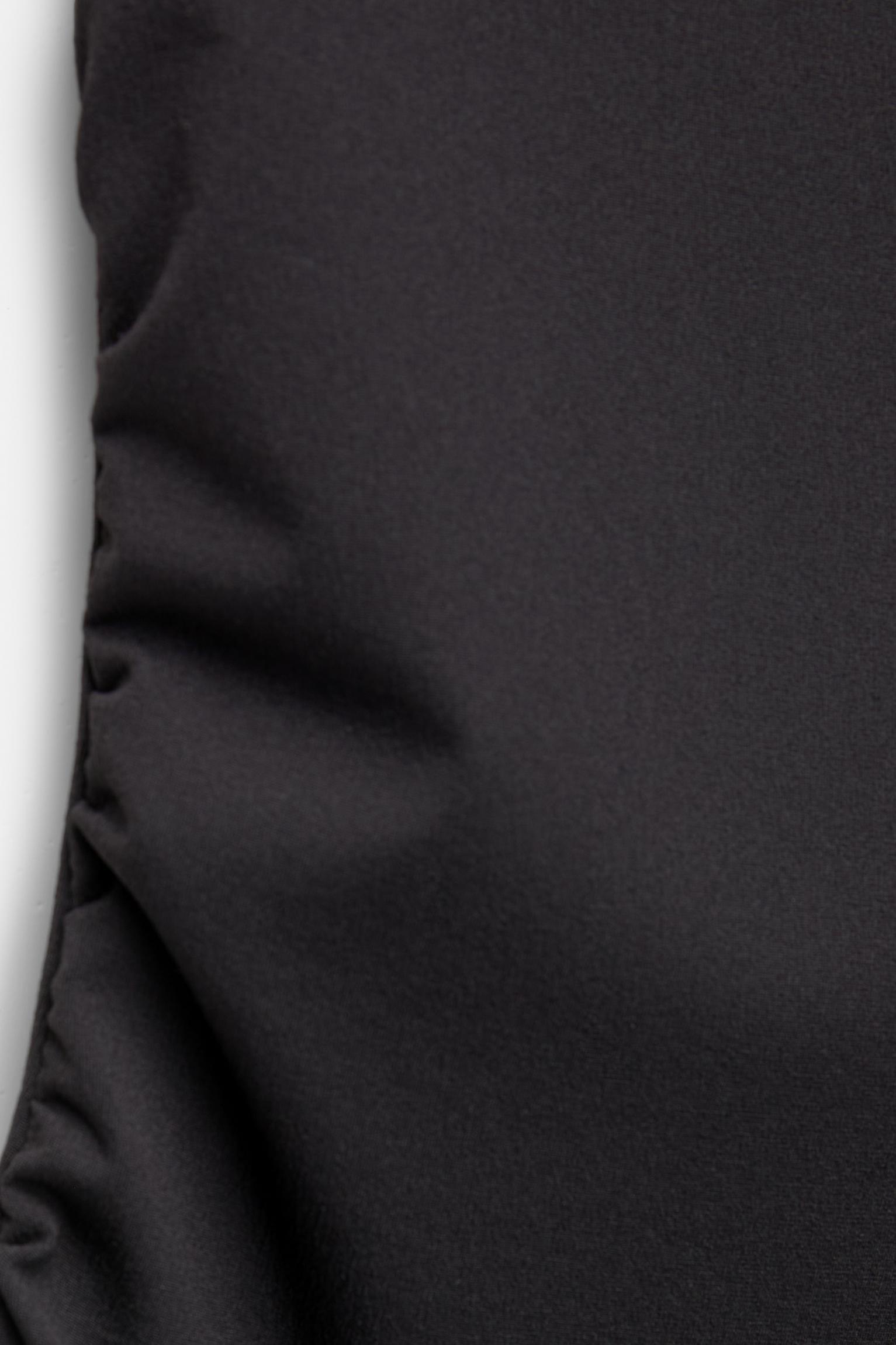 Short sleeveless dress with gathering Product Image