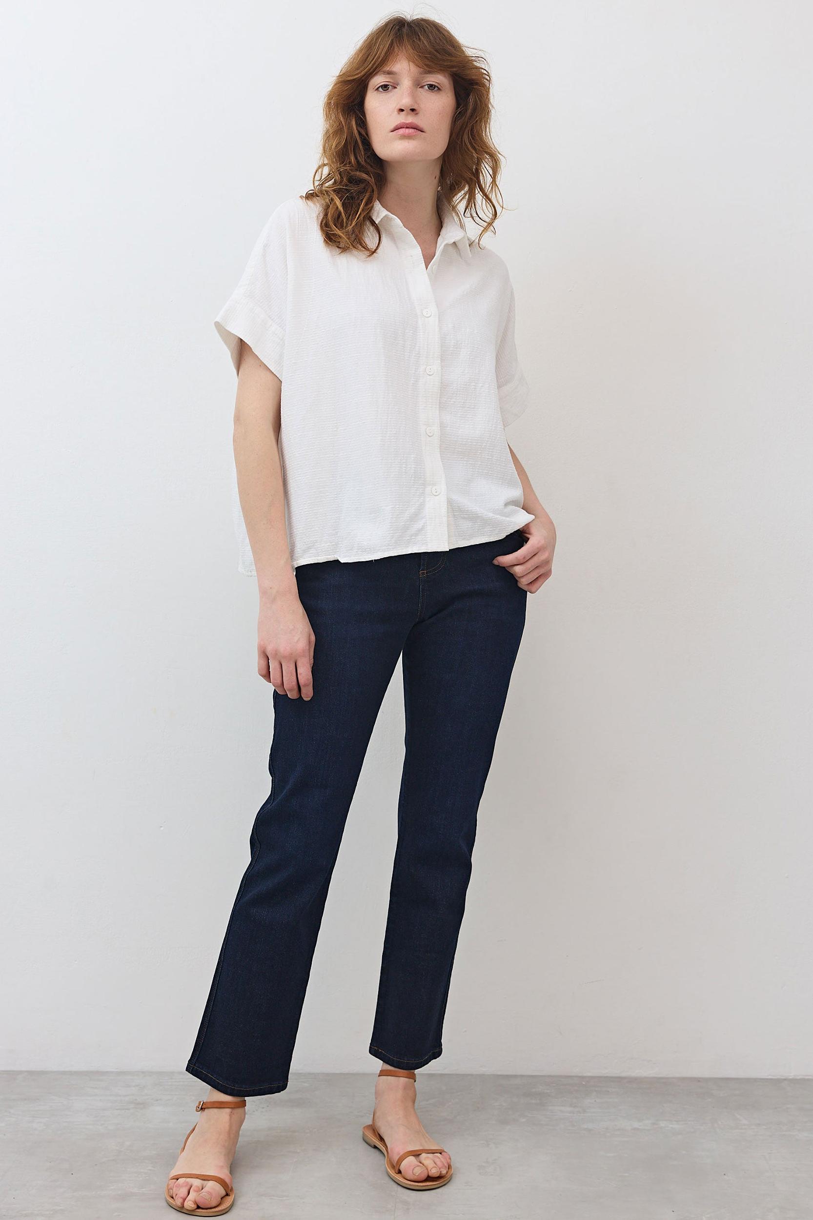 The Petite Crop Mid-Rise Straight Jeans Product Image