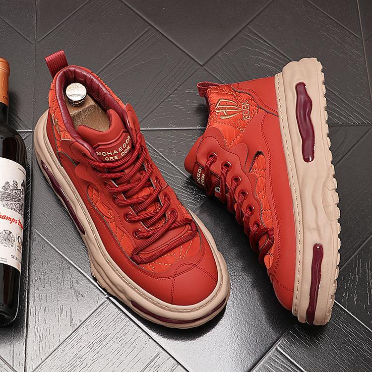 Lettering Applique Lace-Up Platform Sneakers Product Image