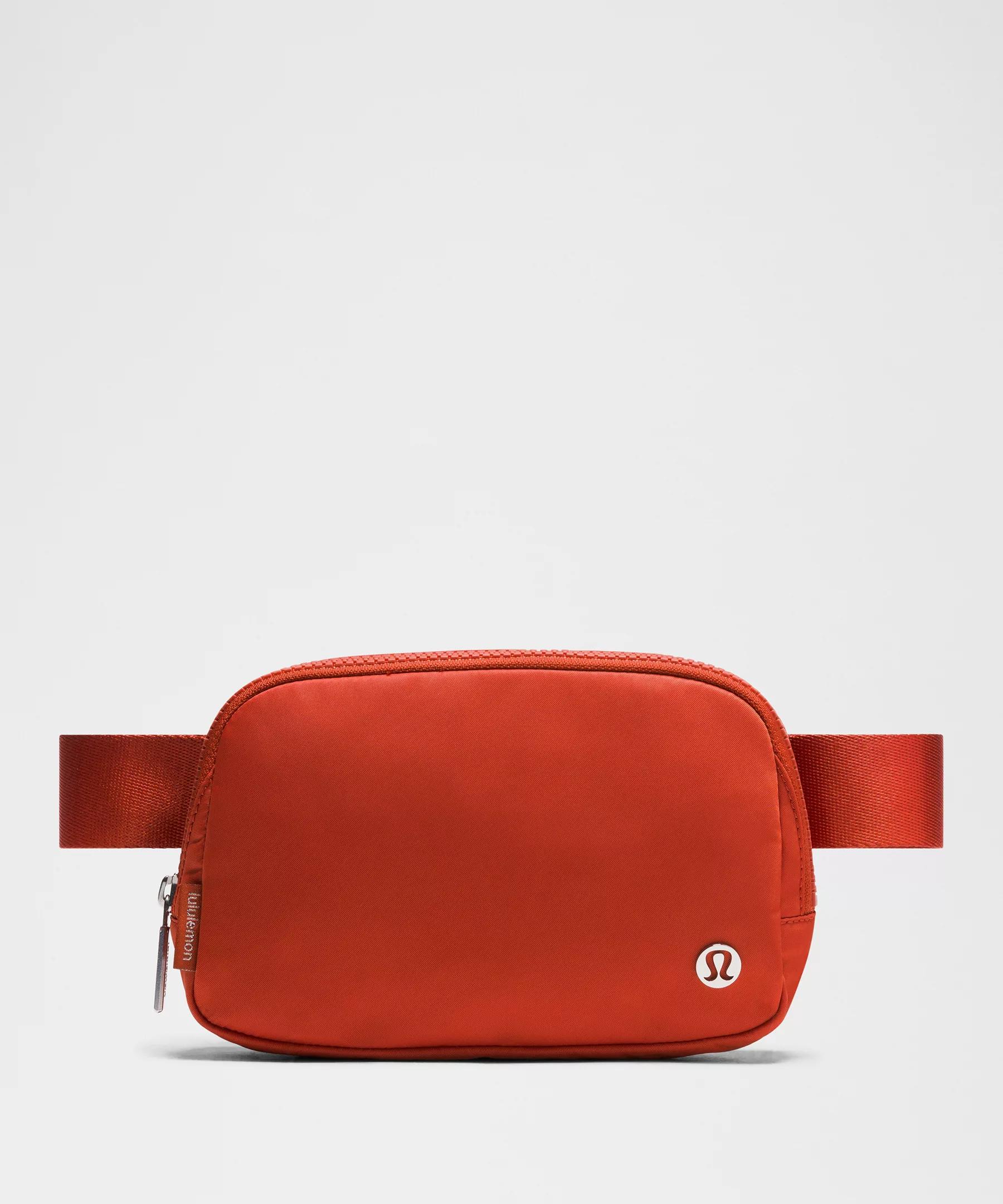Everywhere Belt Bag 1L Product Image