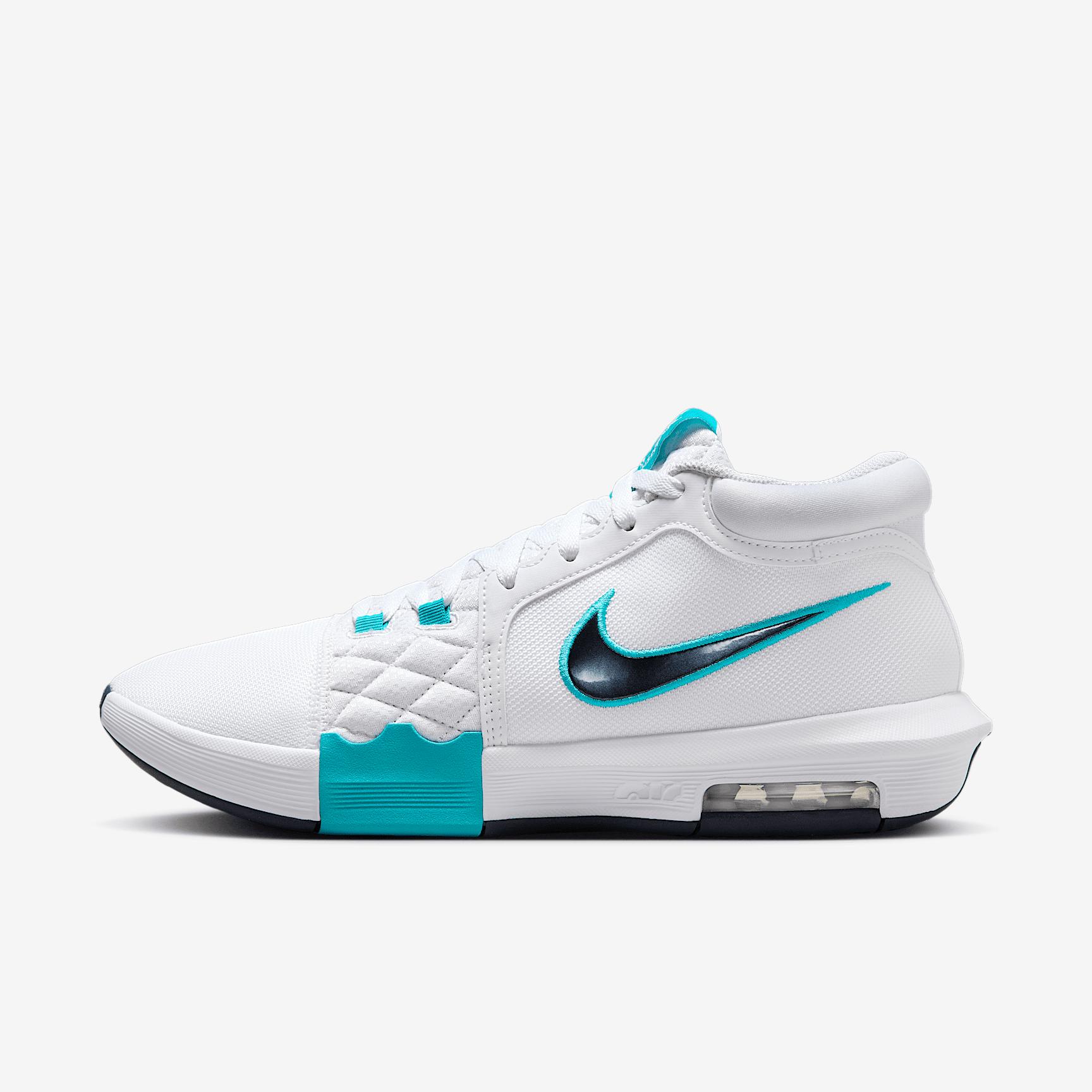 Nike Men's LeBron Witness VIII Basketball Shoes Product Image