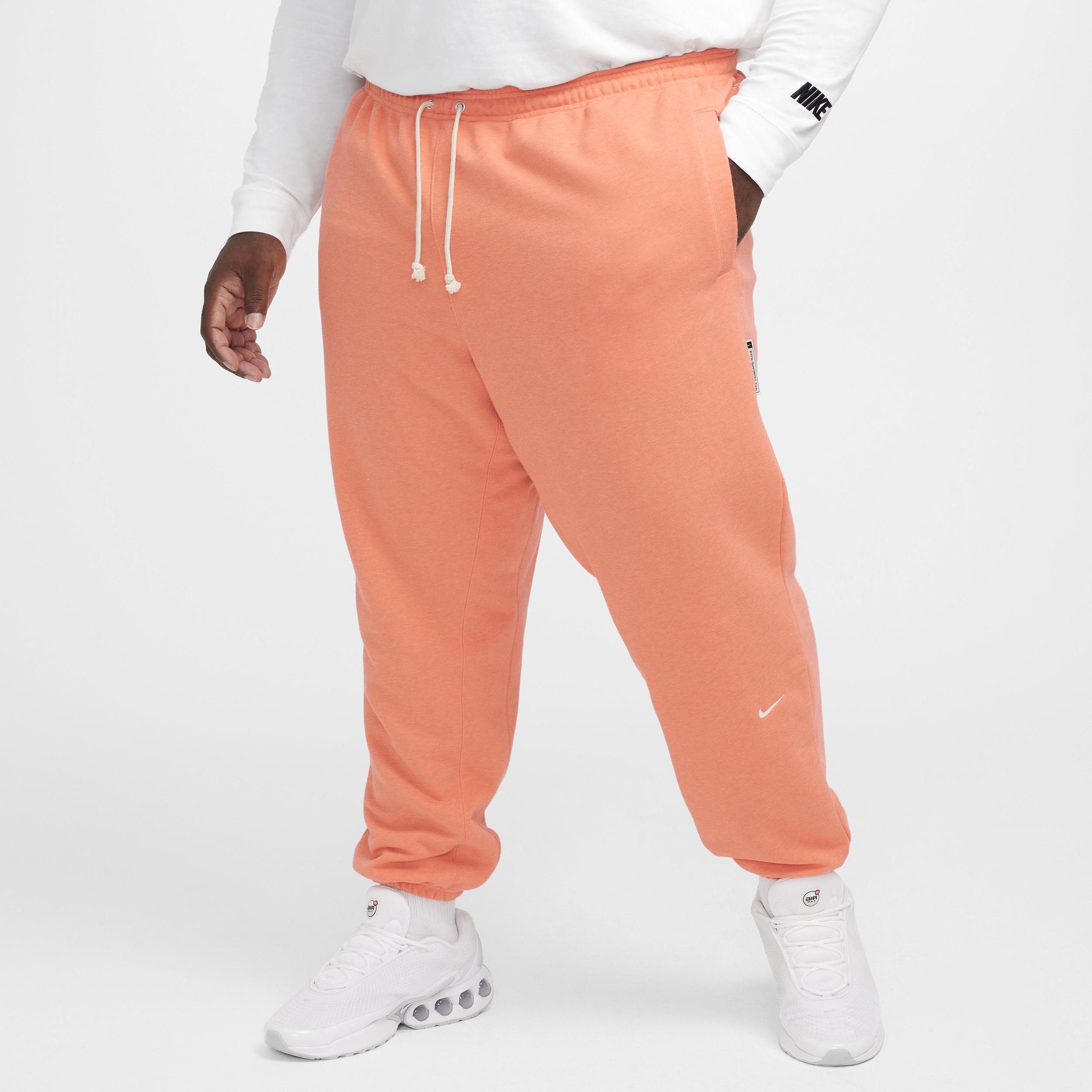 Nike Standard Issue Men's Dri-FIT Basketball Pants Product Image