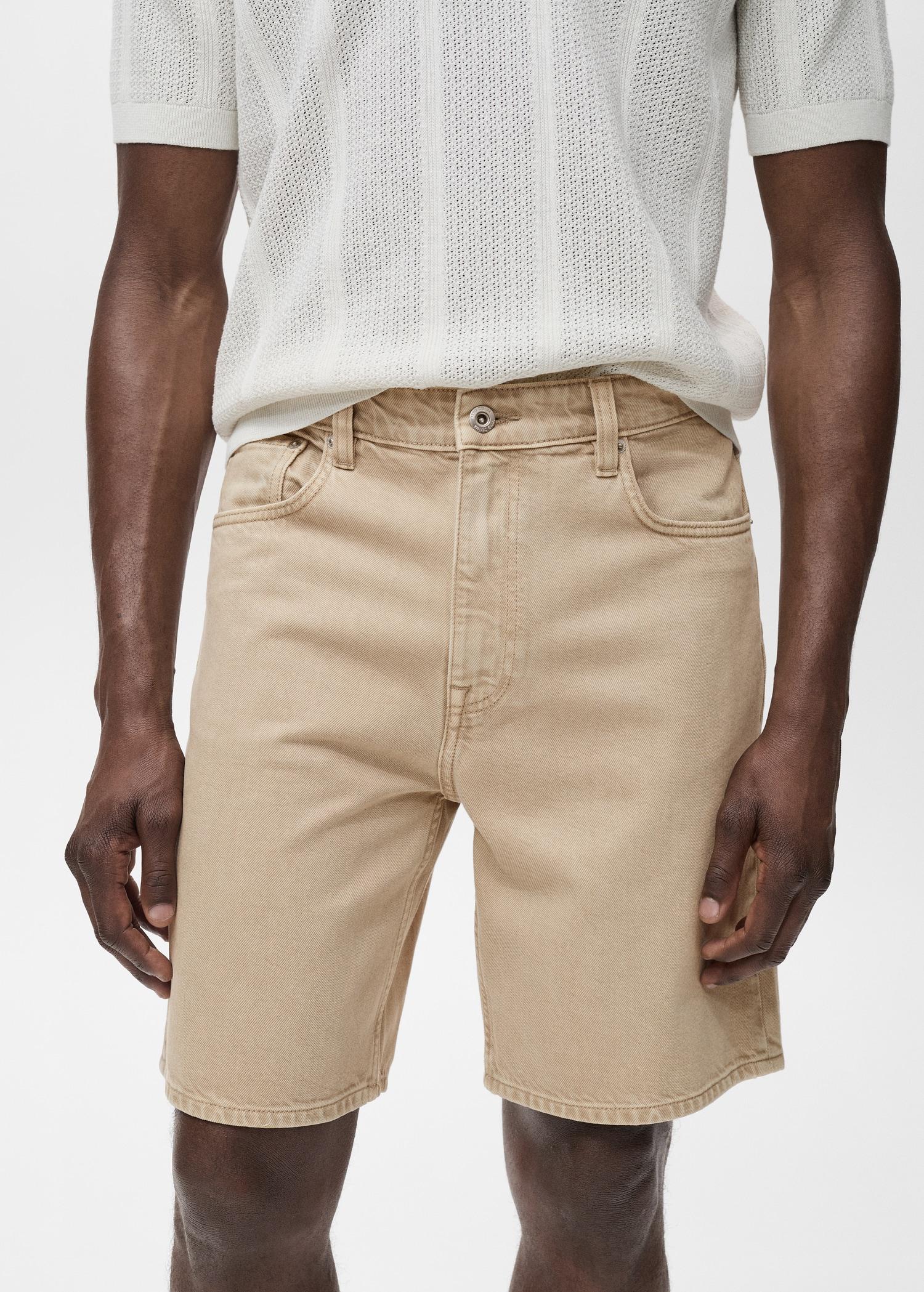 Regular-fit denim shorts - Men | MANGO USA Product Image