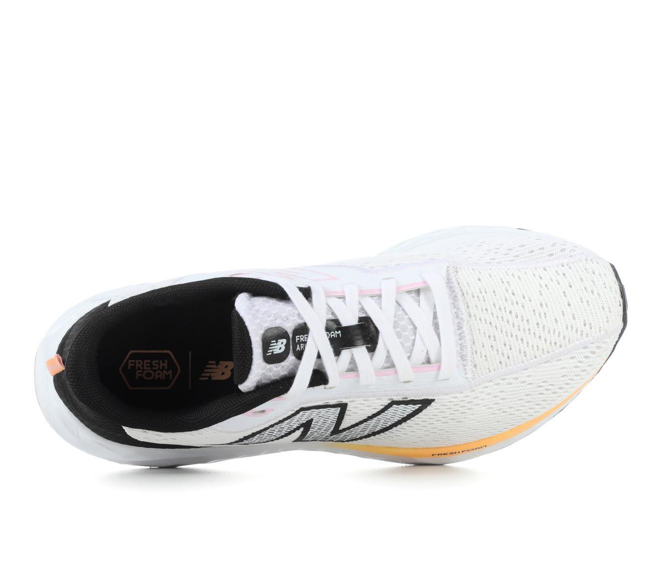 Women's New Balance Arishi V4 Running Shoes Product Image