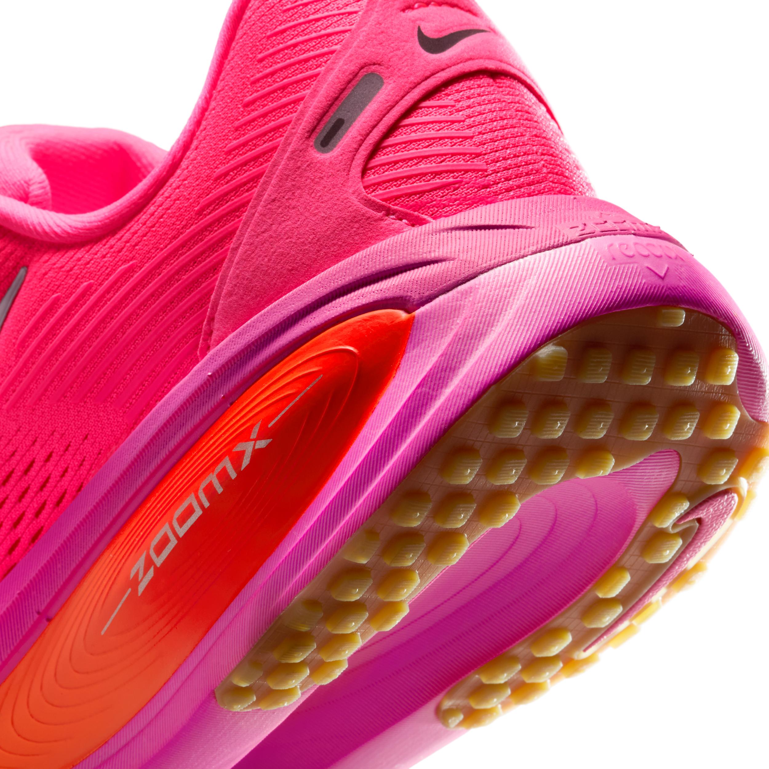 Nike Women's Vomero 18 Road Running Shoes Product Image