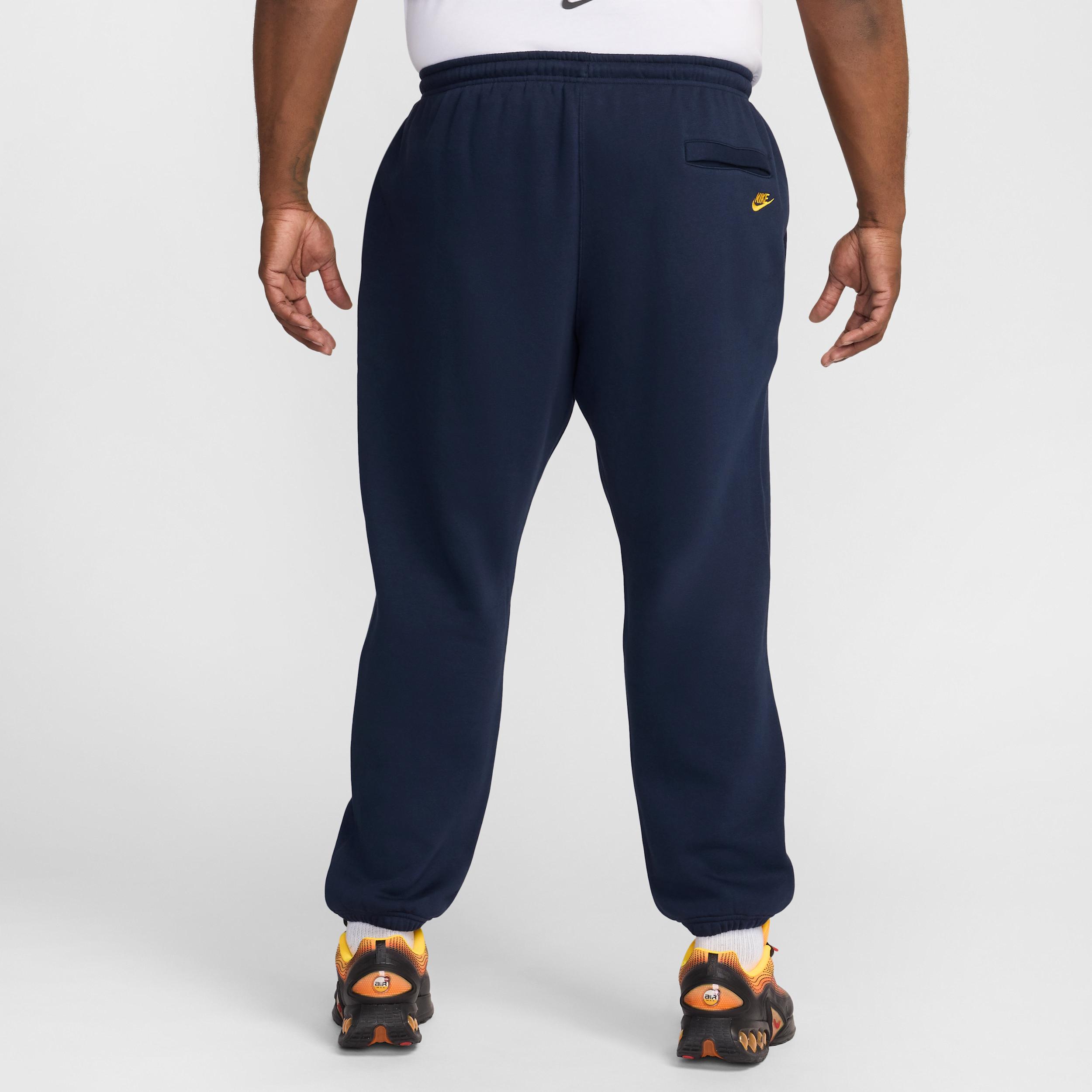 Nike Mens Club Fleece Pants | HJ2185-451 Product Image