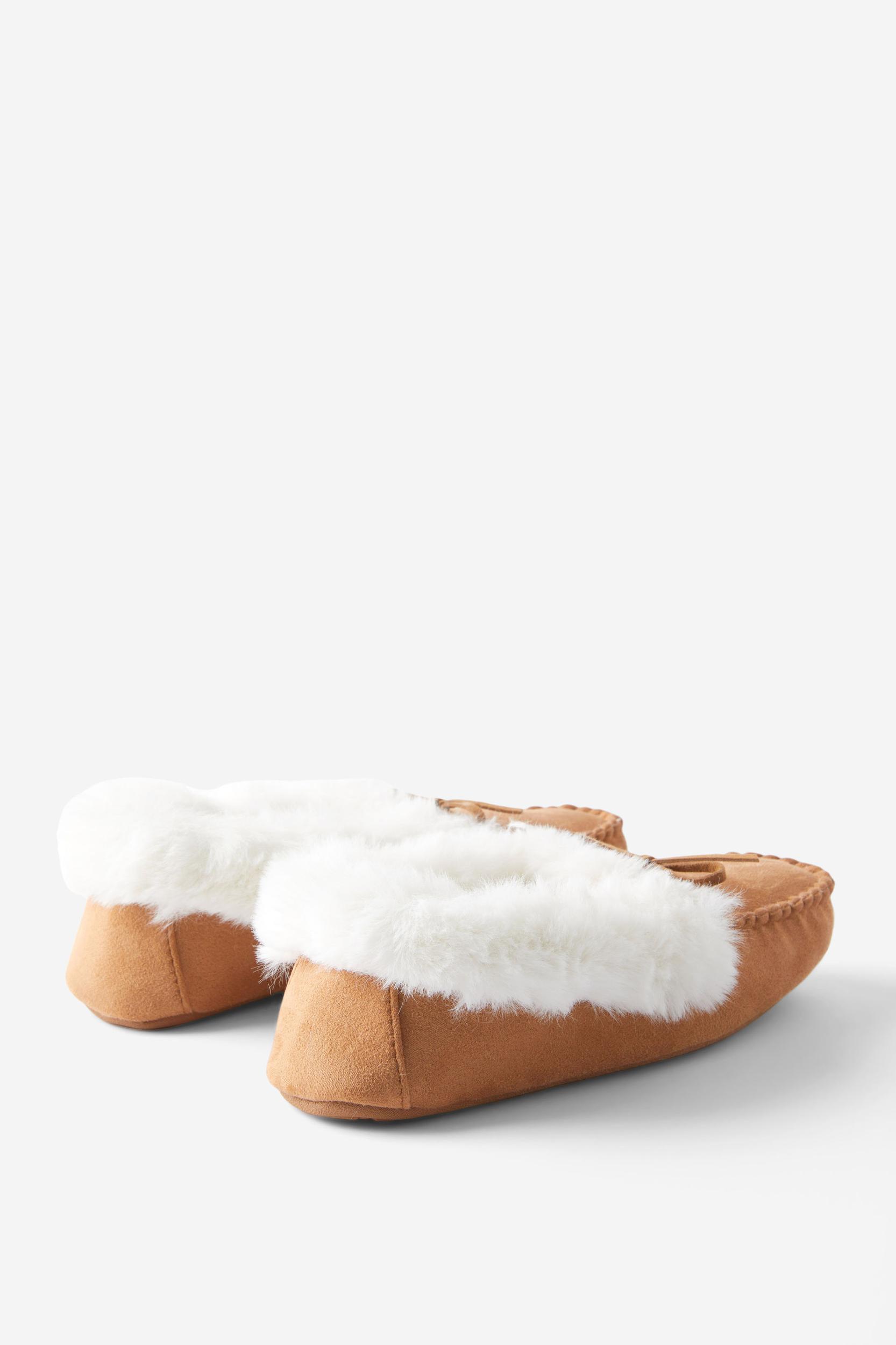 Moccasin Slipper Product Image