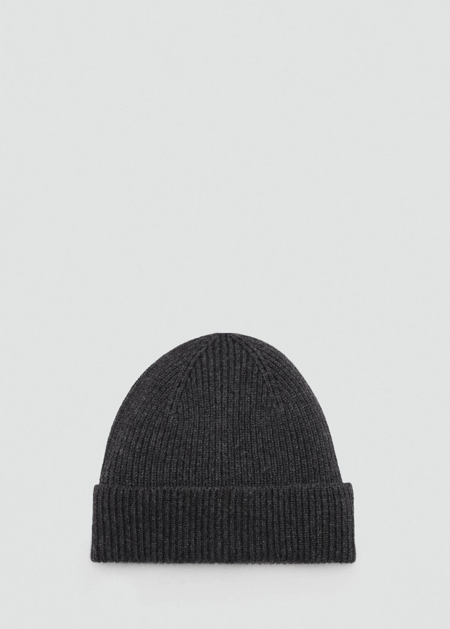 Wool and cashmere-blend ribbed hat - Men | MANGO USA Product Image