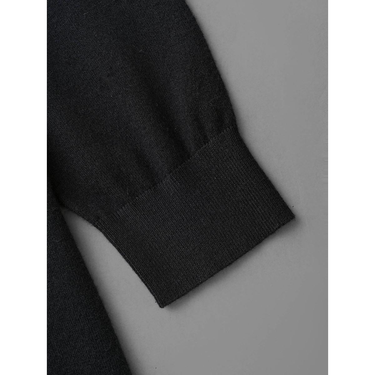 Plus Size Round Neck Contrast Patchwork Pullover Black Women Casual Loose Long Sleeve Round Neck Everyday Pullovers BloomChic 12/L Product Image