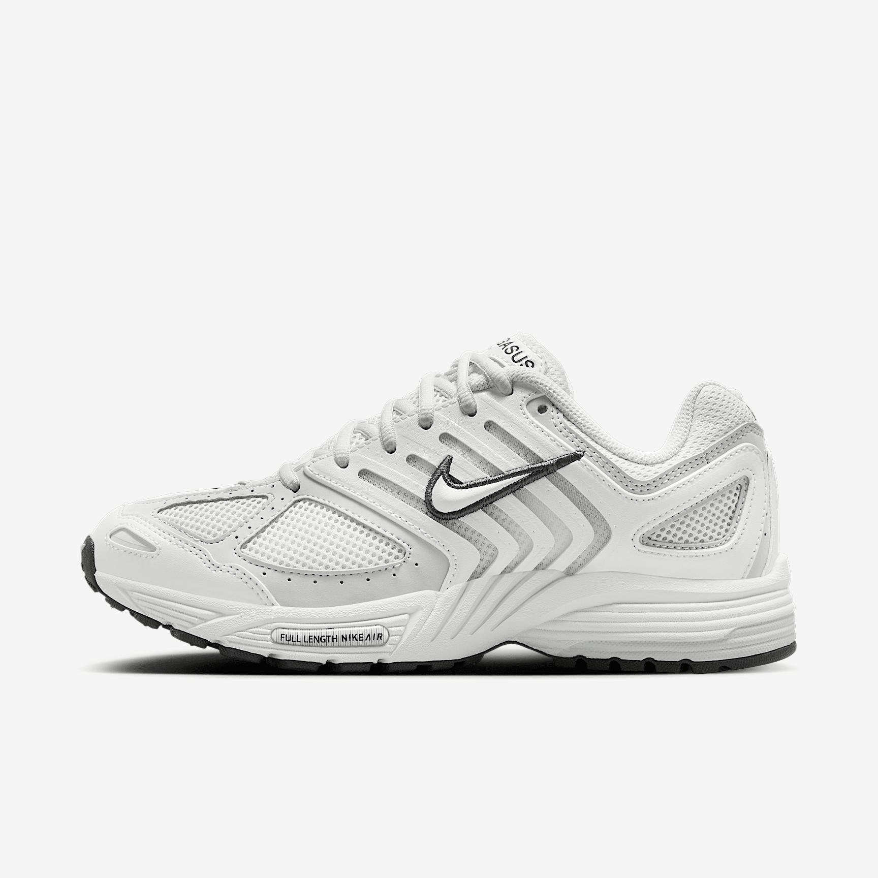 Nike Womens Air Pegasus 2005 Shoes | HQ5718-600 Product Image