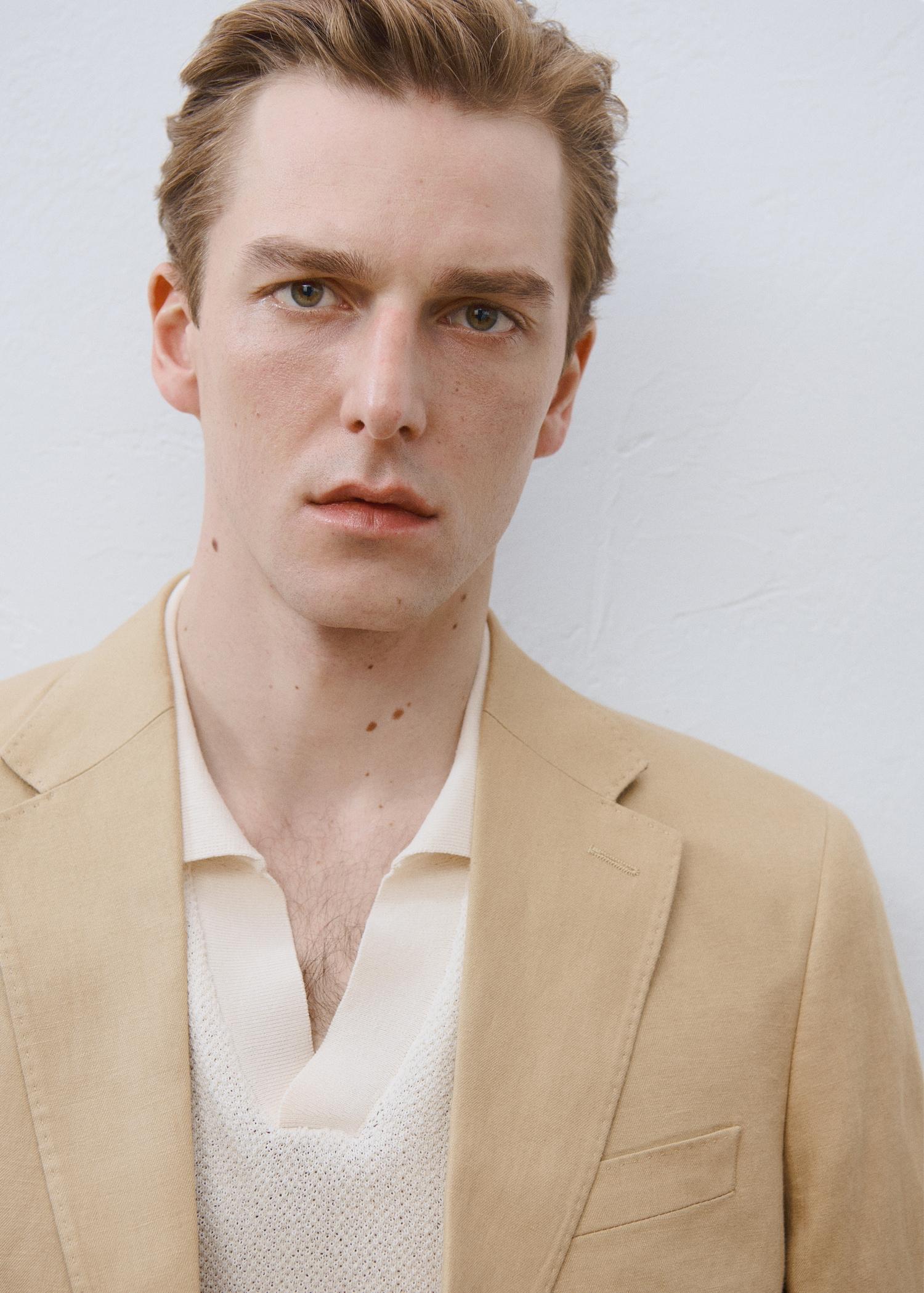 Amalfi 100% linen slim-fit suit blazer - Men | MANGO USA Product Image