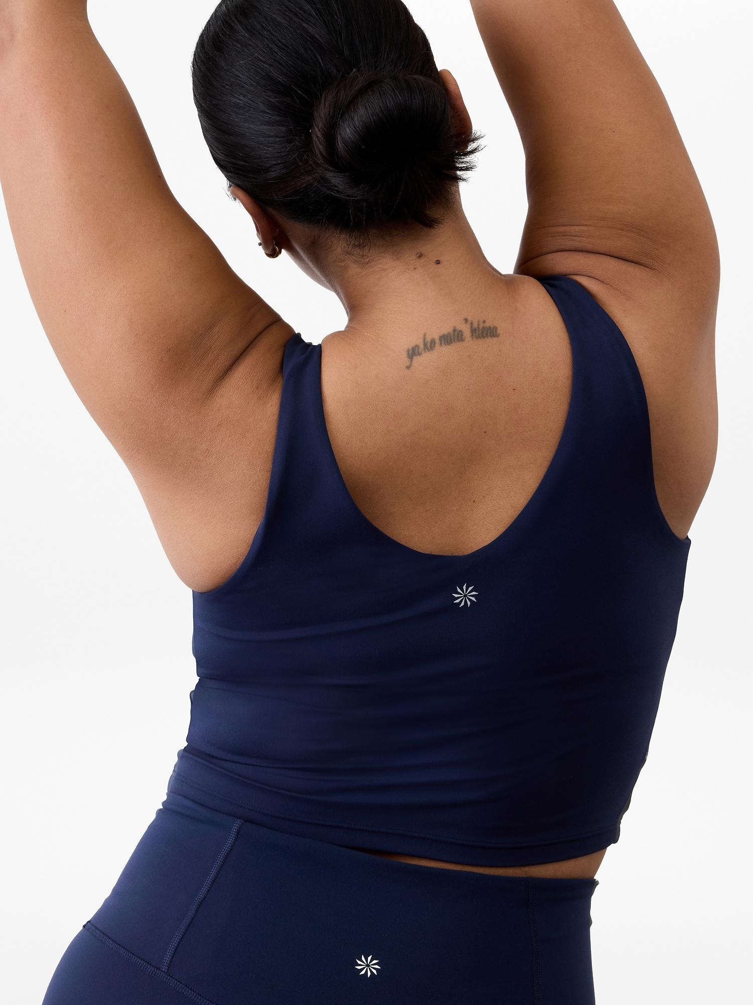 Transcend V-Neck Crop Sports Bra D-DD Product Image