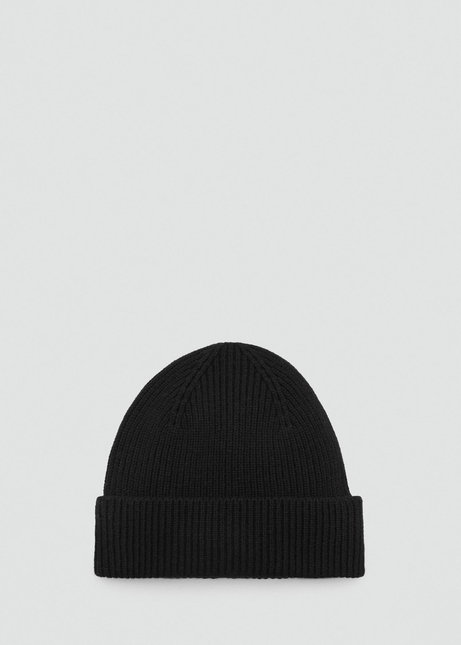 Wool and cashmere-blend ribbed hat - Men | MANGO USA Product Image