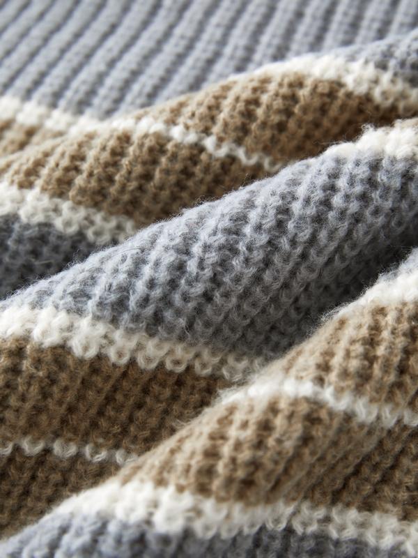 Men's Contrast Color Stripe Cozy Knit Sweatshirt Product Image