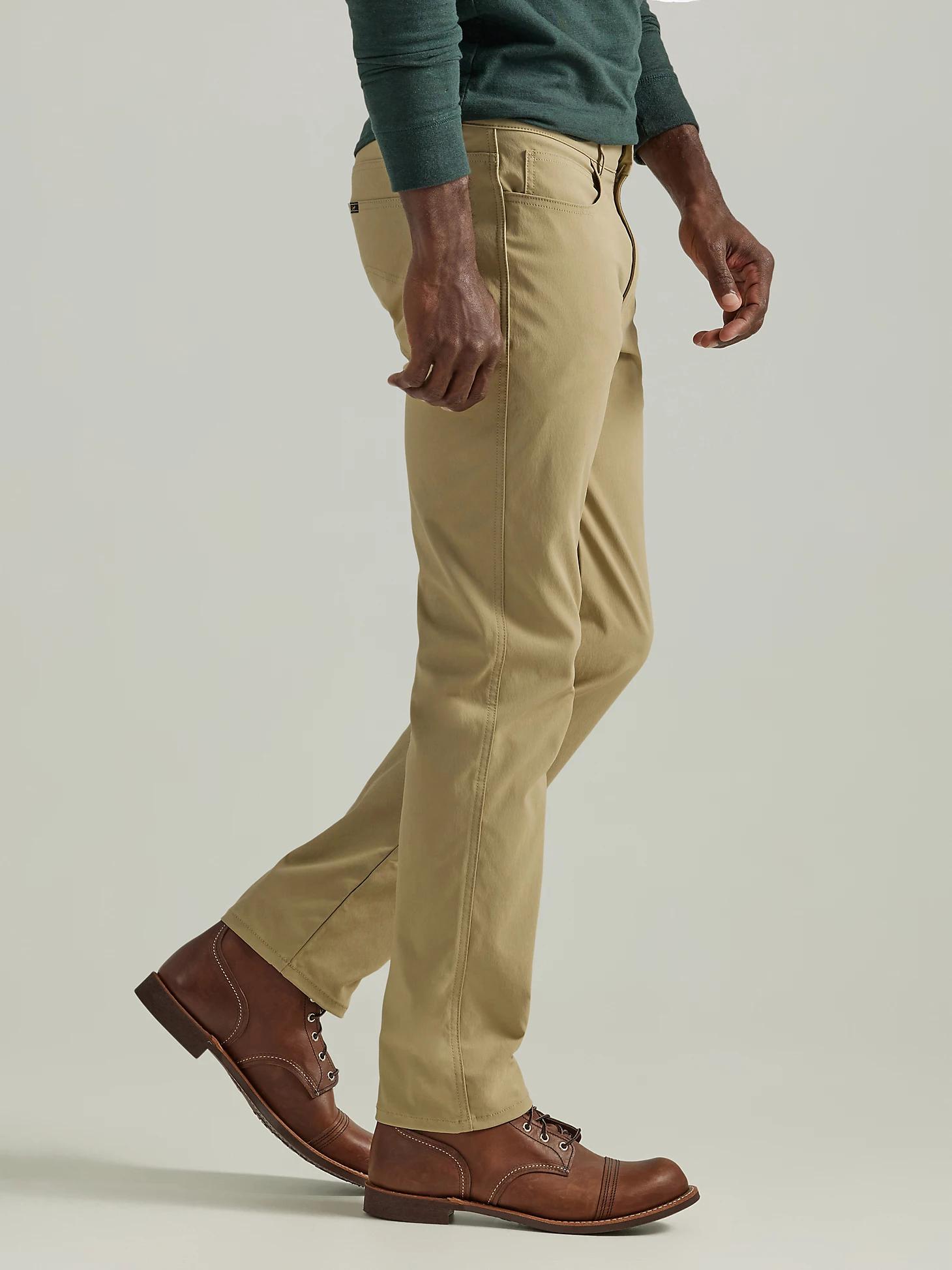 Men's Extreme Motion 4-Way Stretch Performance Pant | Men's Pants | Lee® Product Image