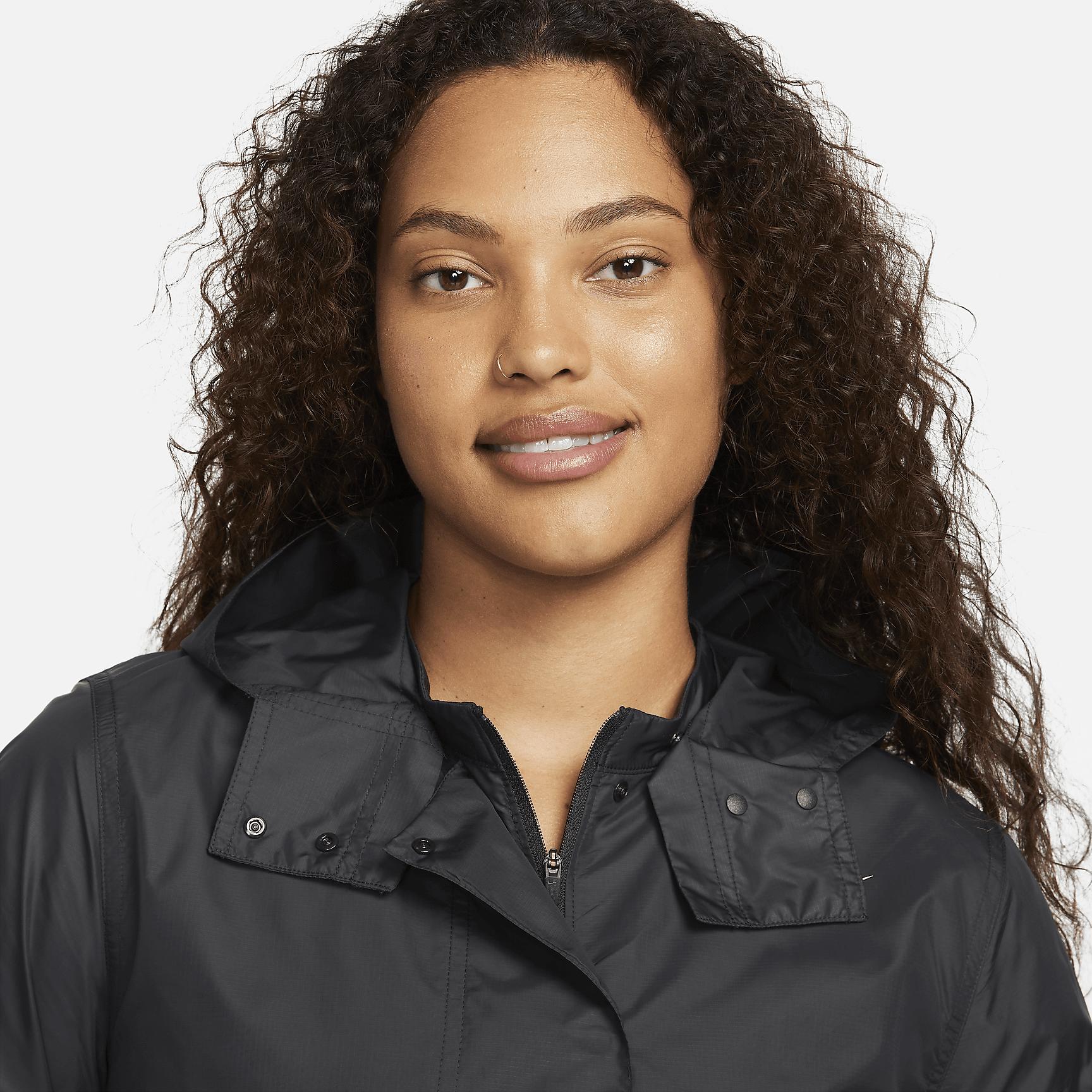 Nike Womens Tour Repel Golf Jacket | DX6084-010 Product Image