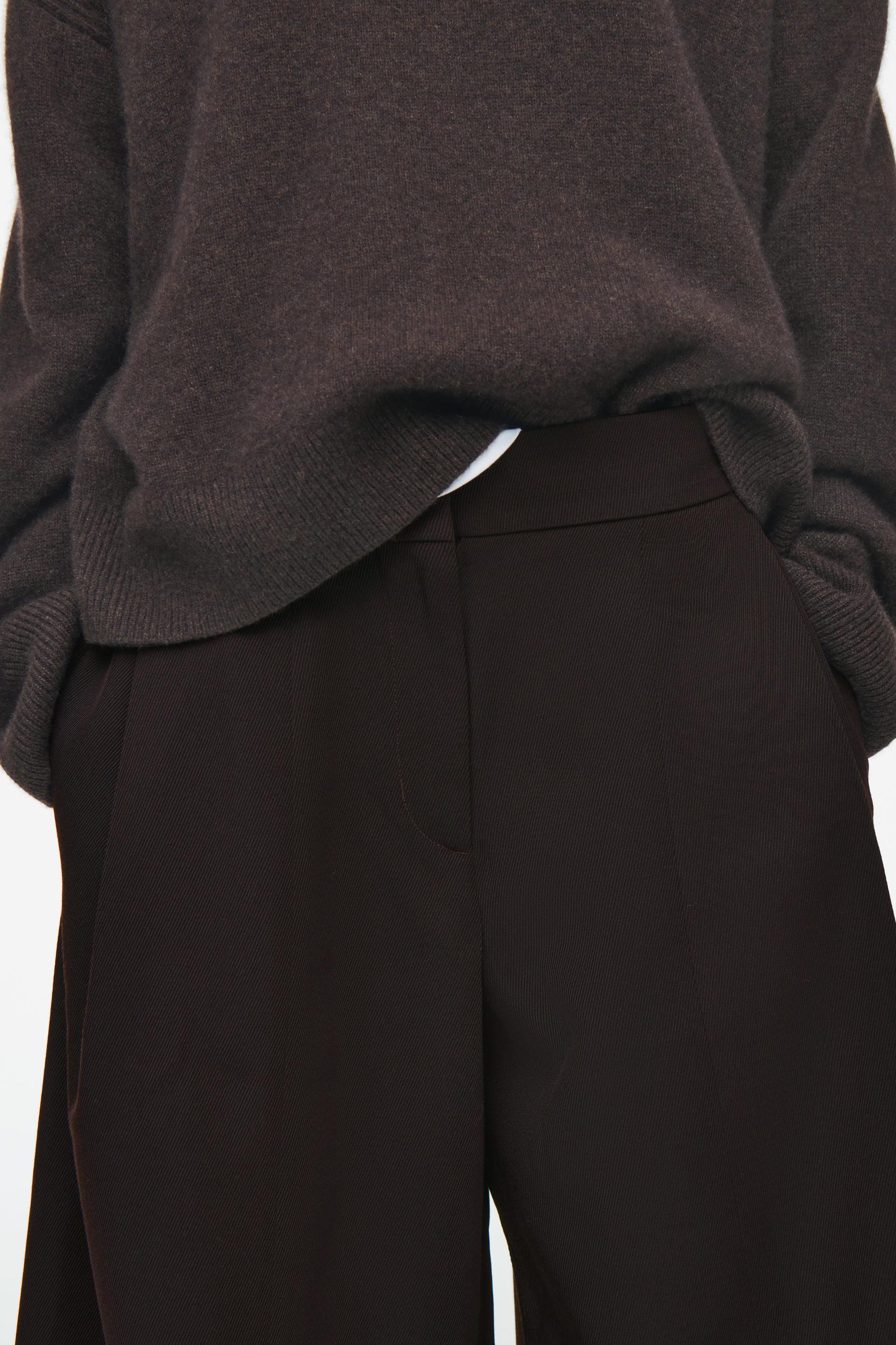 RELAXED WOOL-BLEND WIDE-LEG PANTS Product Image