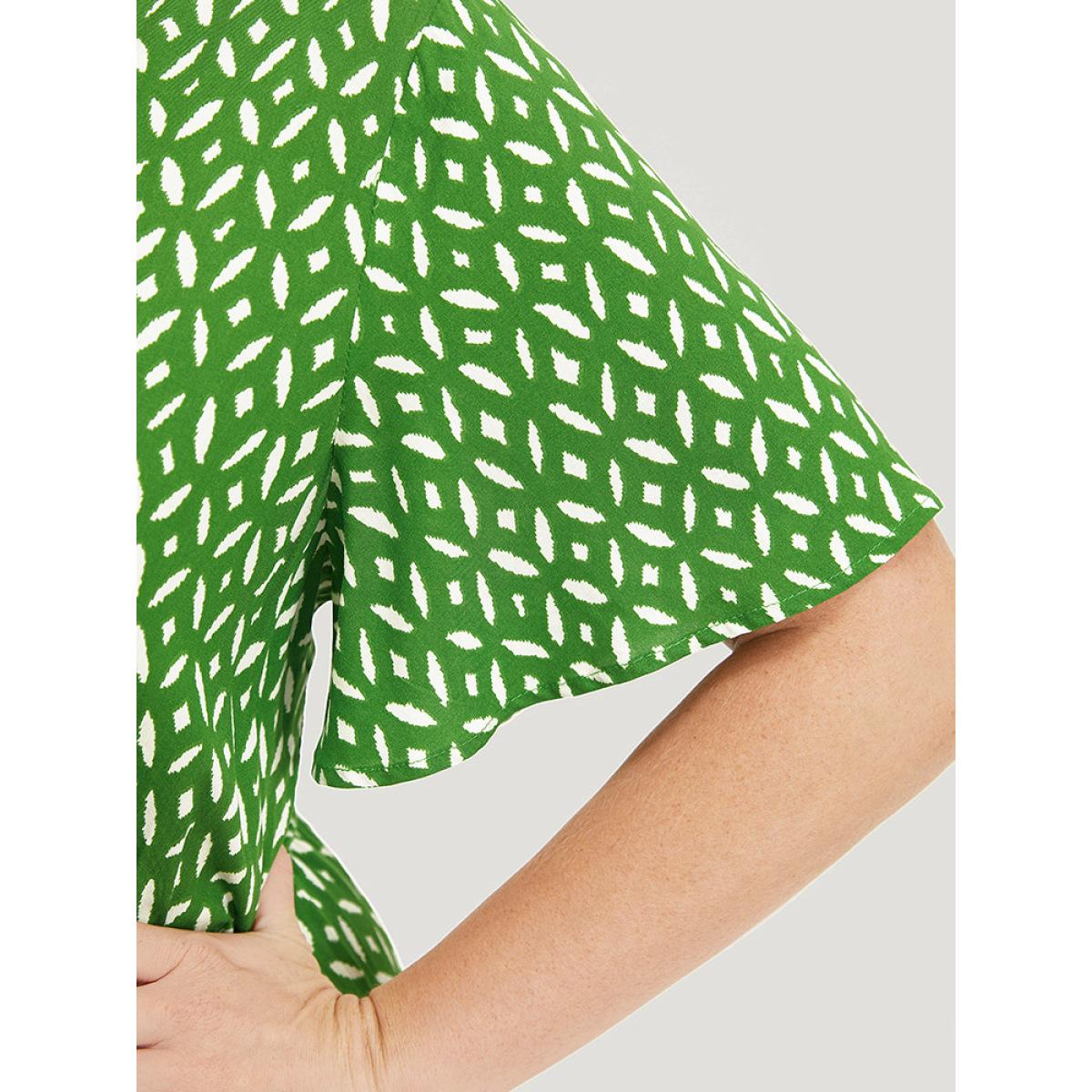 Plus Size Geometric Print Split Knot Reffles Elastic Waist Dress Green Women Elegant Knotted V-neck Short sleeve Curvy Midi Dress BloomChic 12/L Product Image