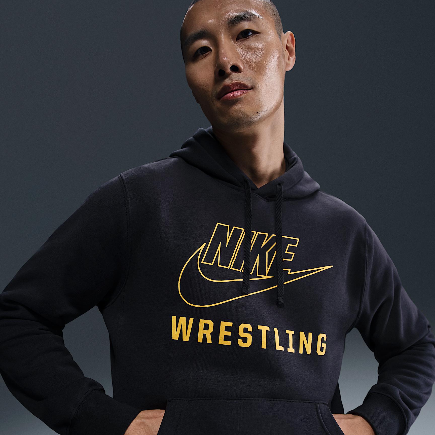 Nike Men's Wrestling Pullover Hoodie Product Image