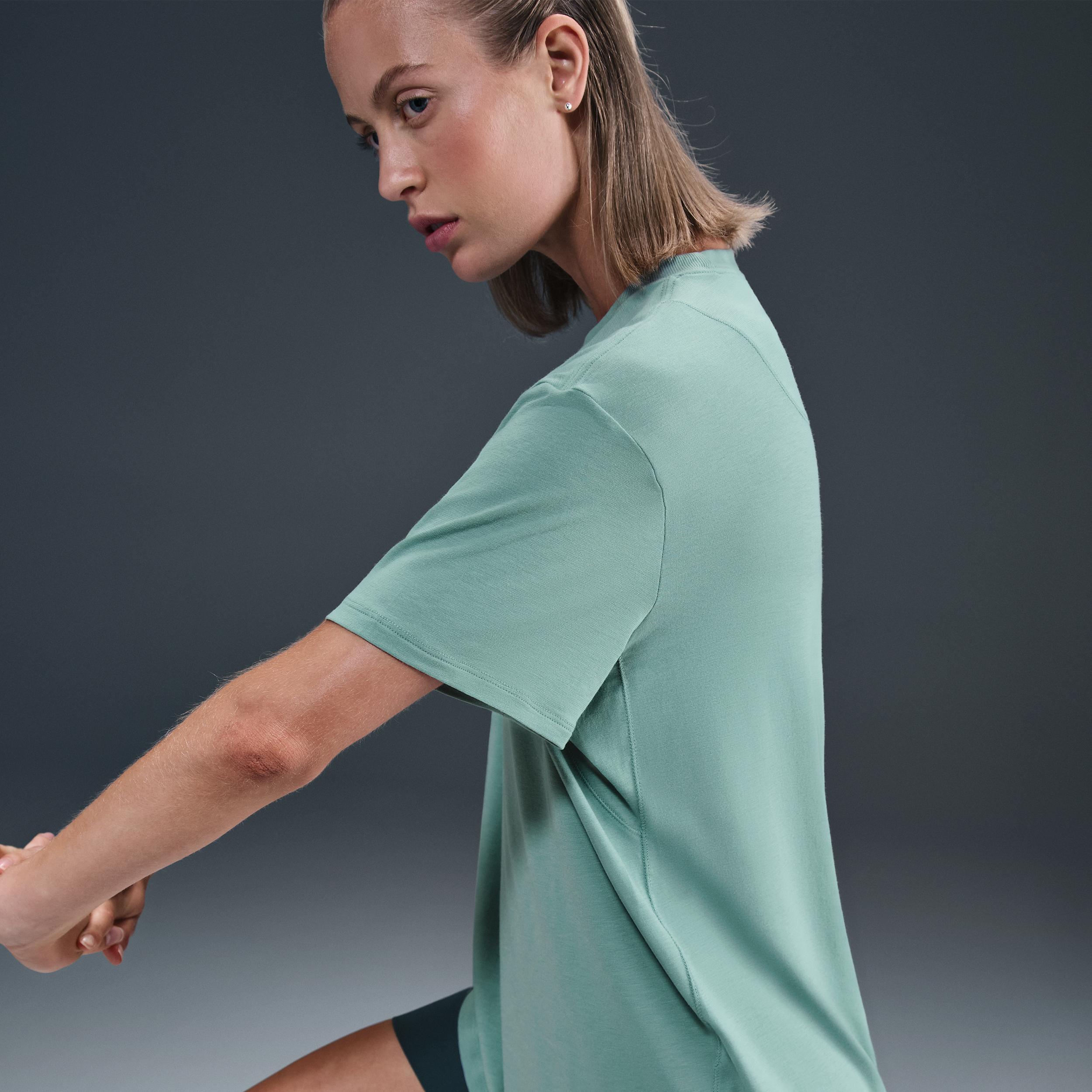 Nike Womens One Relaxed Dri-FIT Short-Sleeve Top | FN2814-017 Product Image