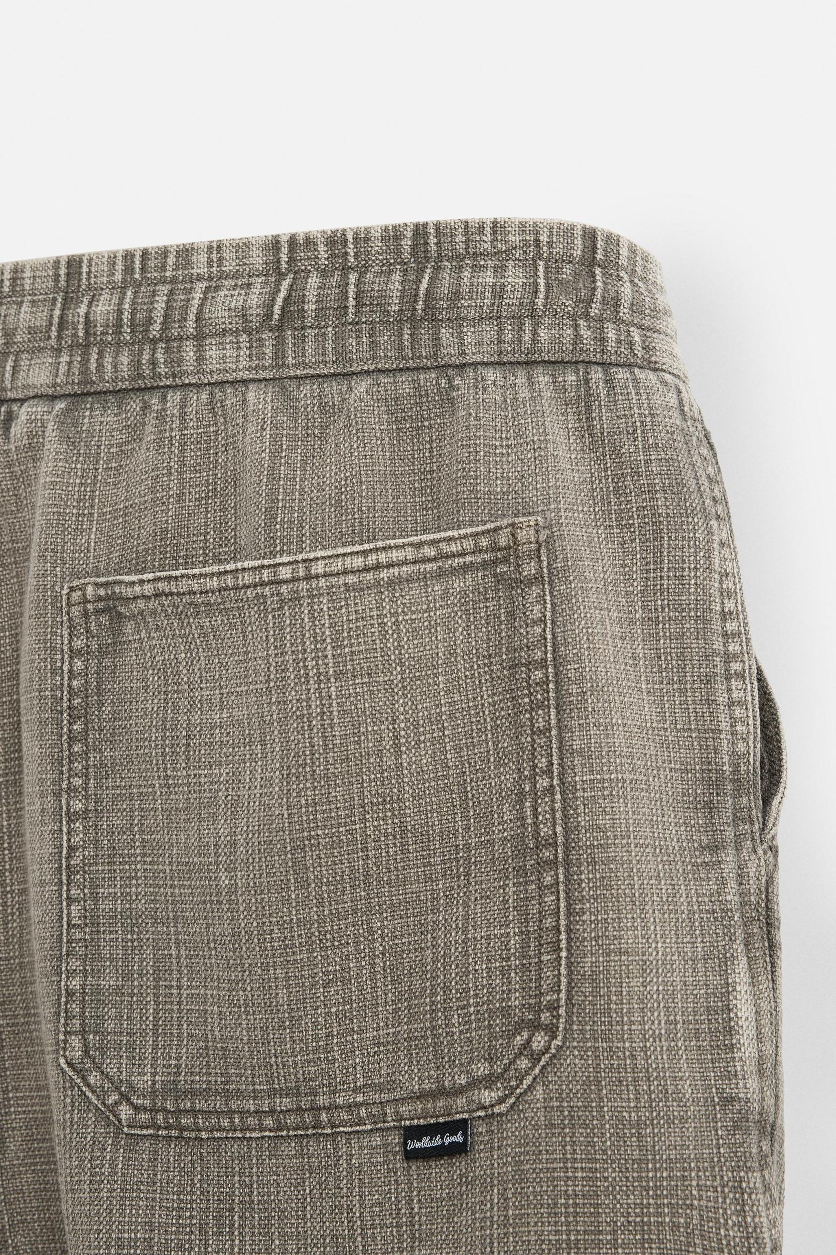 WASHED TEXTURED SHORTS Product Image