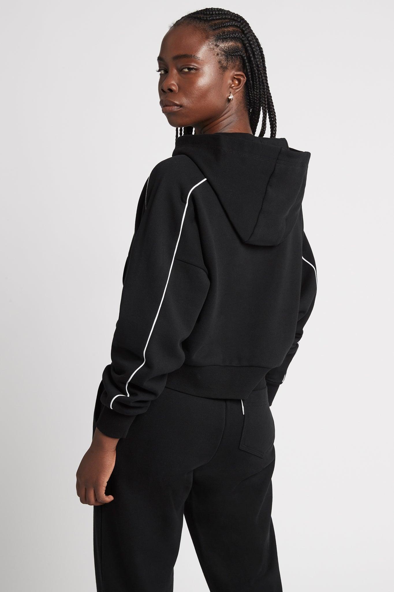 Cropped Essential Contrast Piping Hoodie 405 Product Image