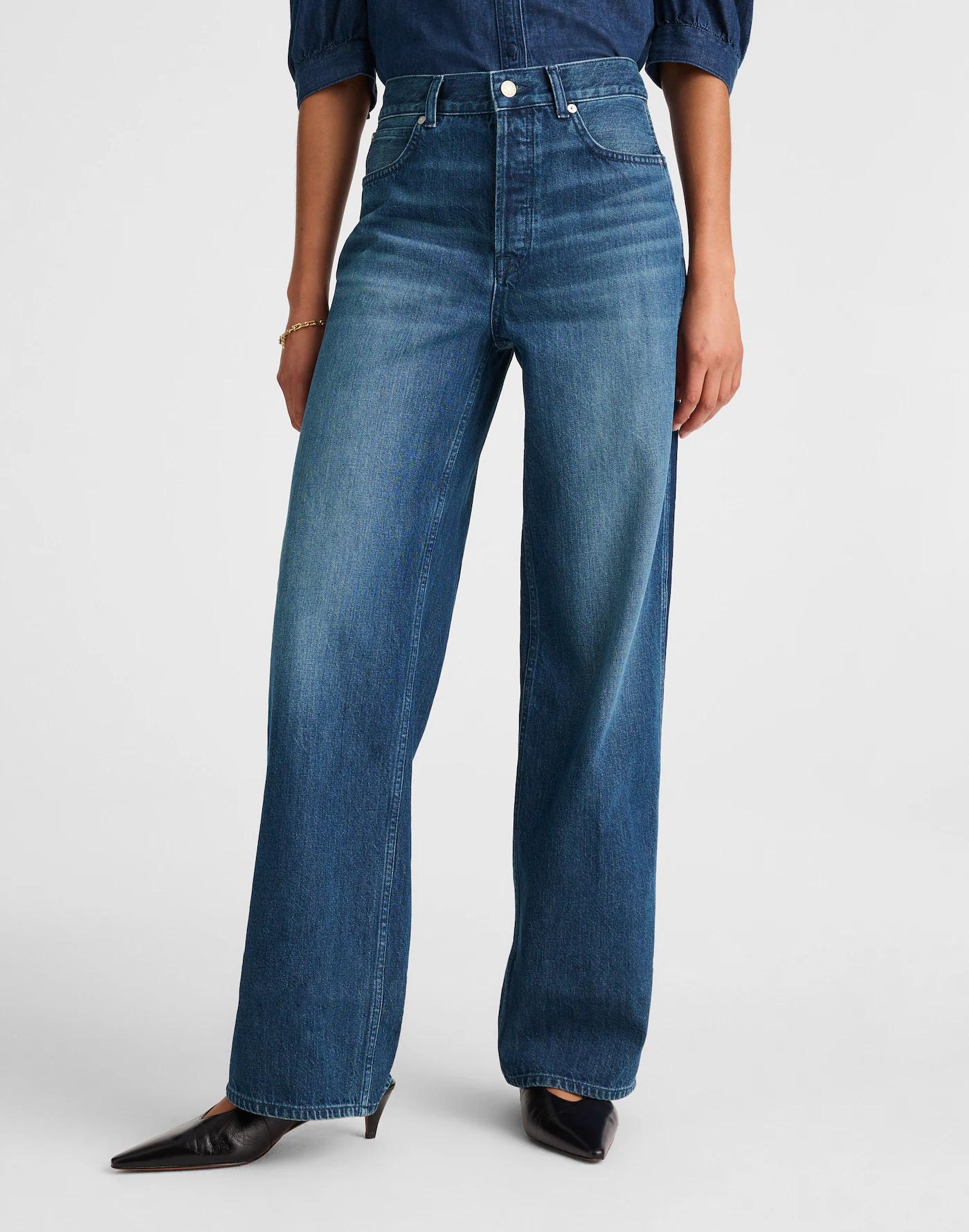 Low-Slung Baggy Jeans Product Image