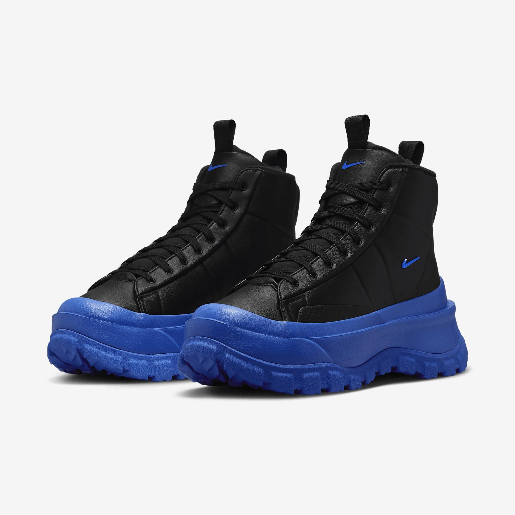 Womens Nike Blazer Roam Mid Winterized Shoes Product Image