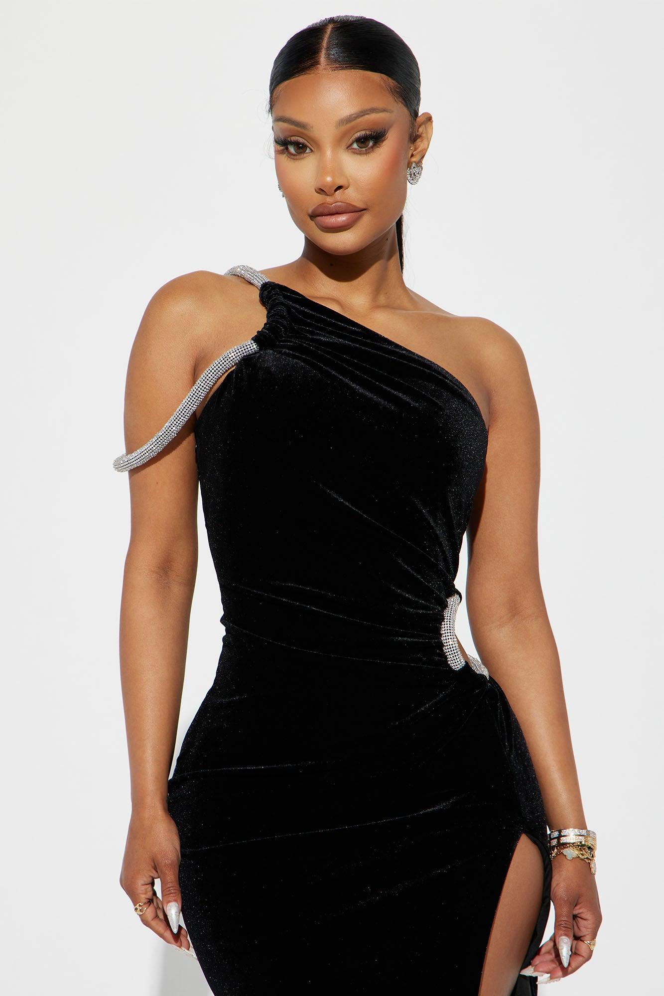 Jewel Velvet Gown - Black Product Image