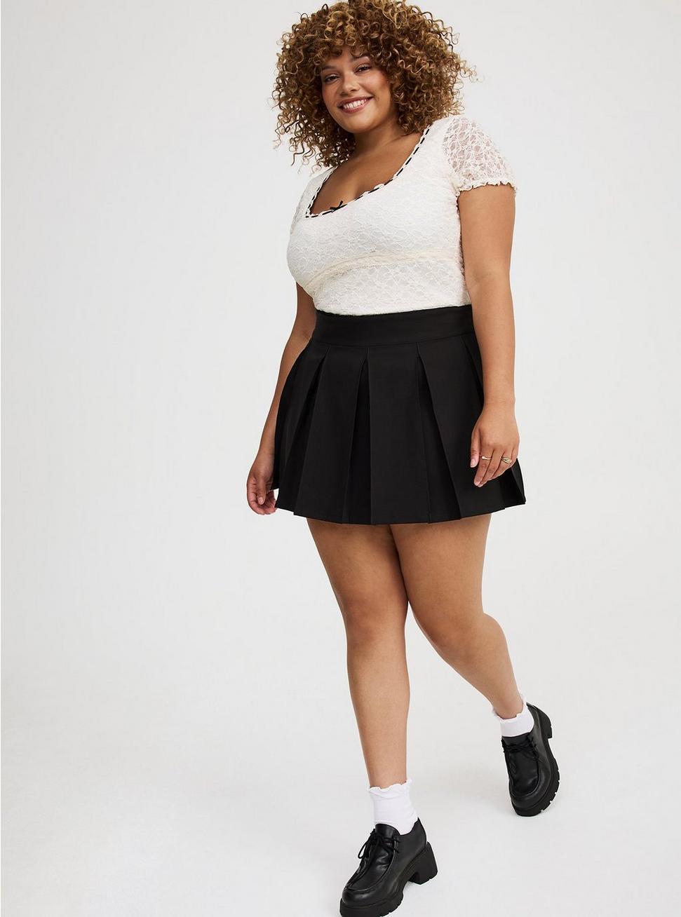 Stretch Lace Scoop-Neck Top Product Image