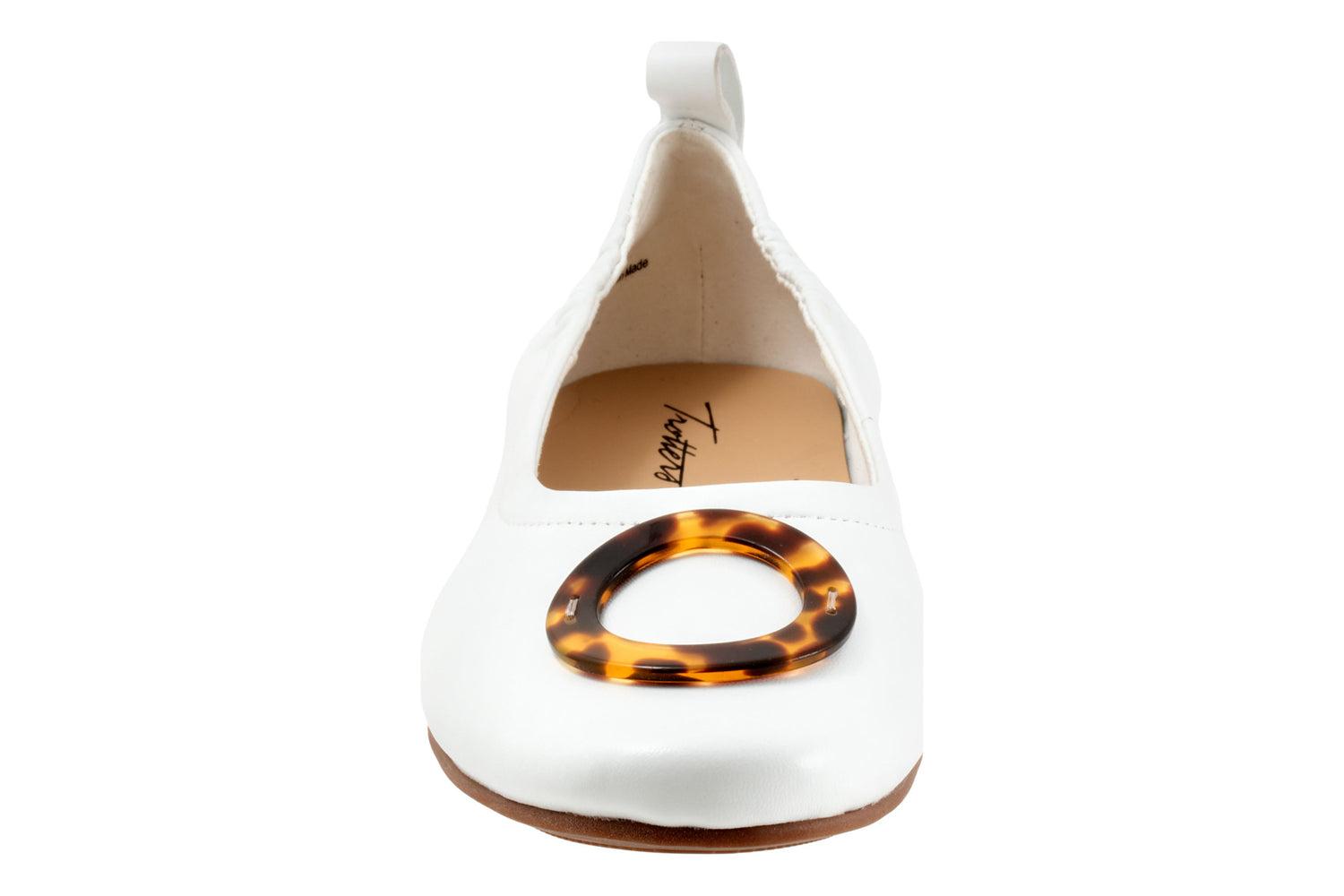 Gia Ornament Product Image