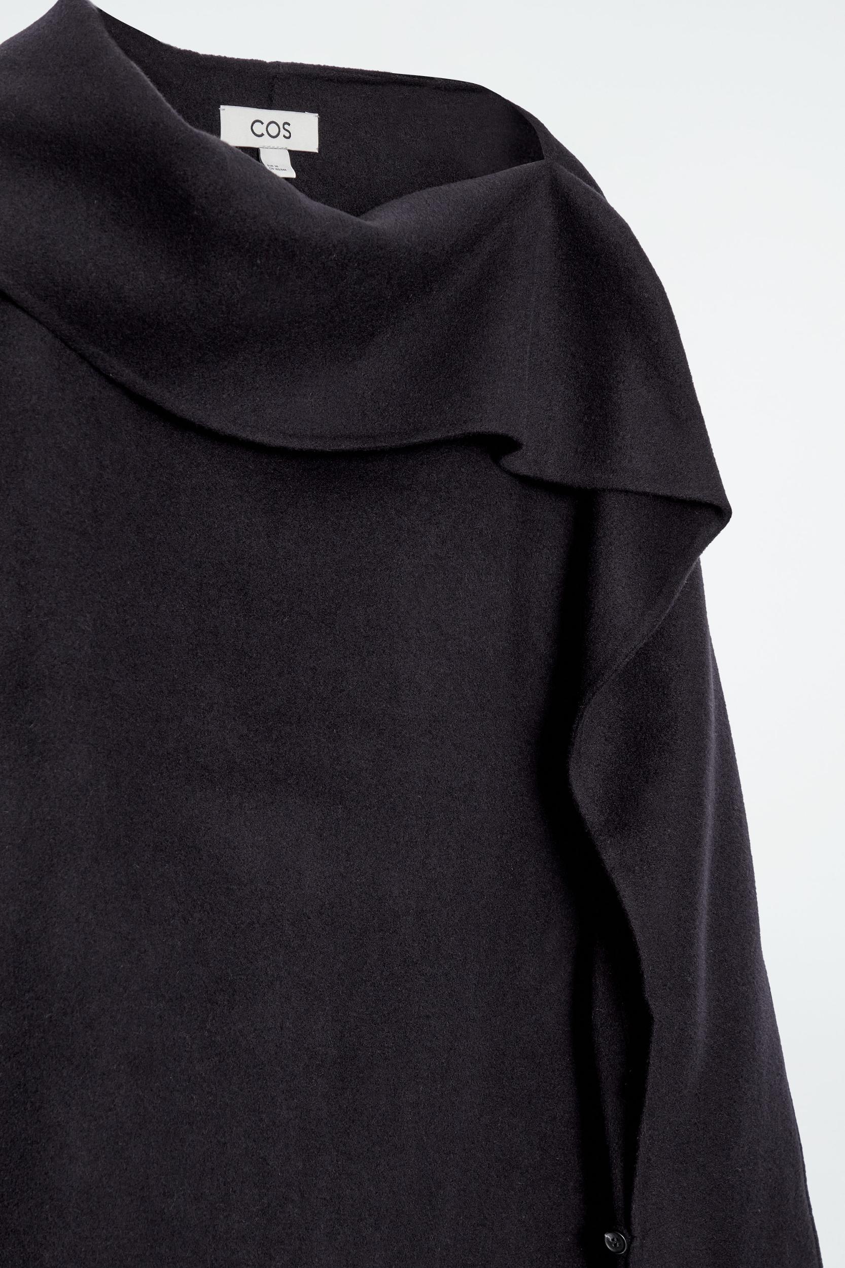 ASYMMETRIC DOUBLE-FACED WOOL TOP Product Image