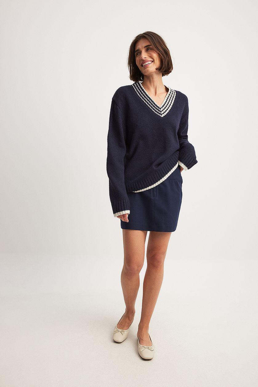Oversized V-neck Contrast Detail Sweater Product Image