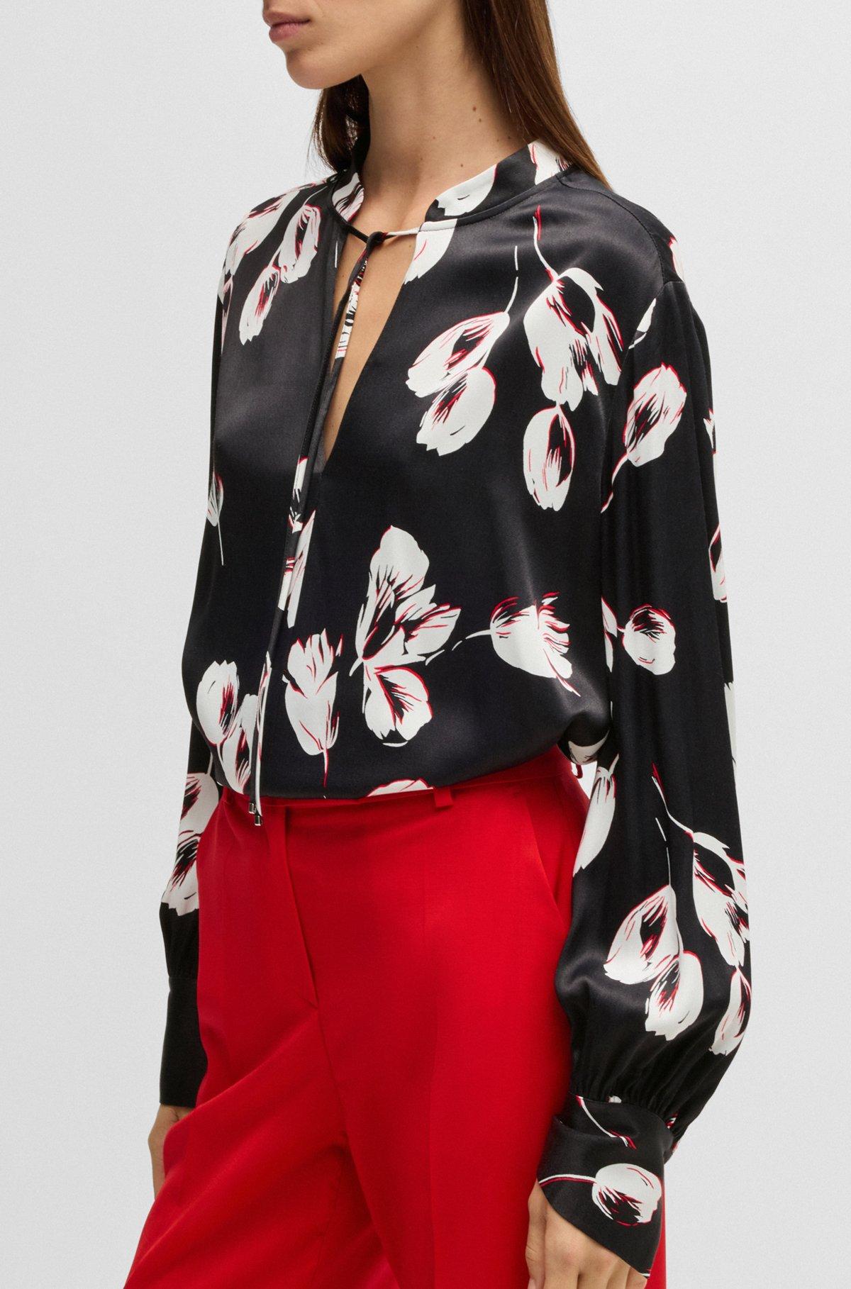 Relaxed-fit blouse with tulip print Product Image