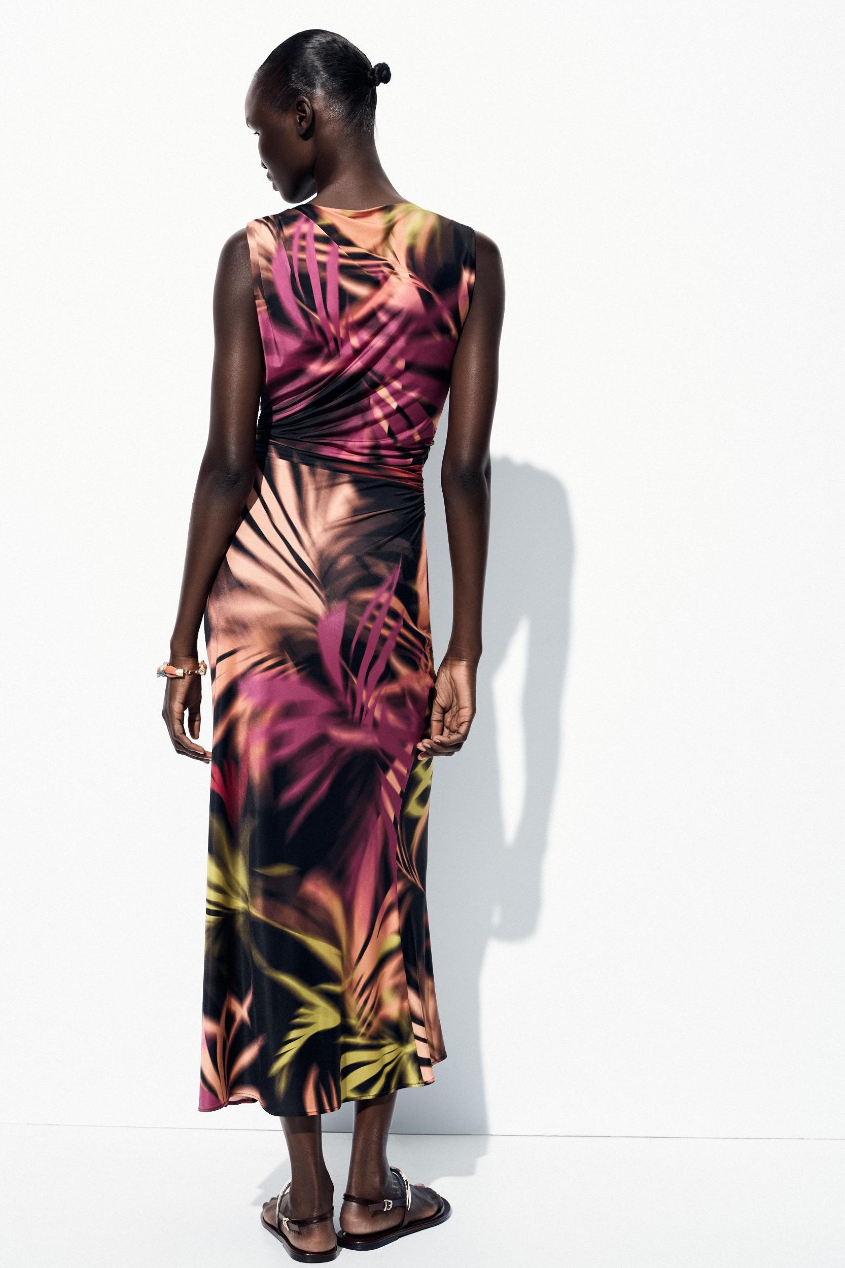 APPLIQUÉ PRINT MIDI DRESS Product Image