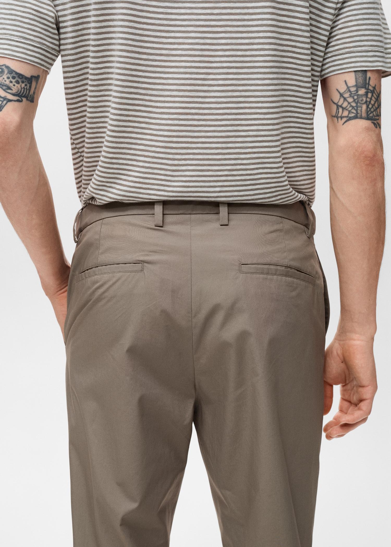 100% slim-fit cotton pants - Men | MANGO USA Product Image