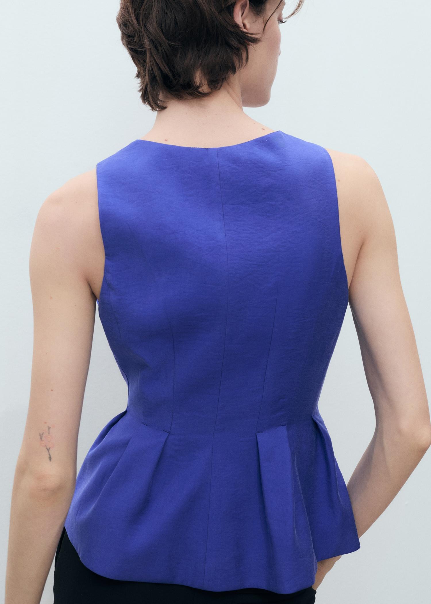 Modal V-neck top - Women | MANGO USA Product Image