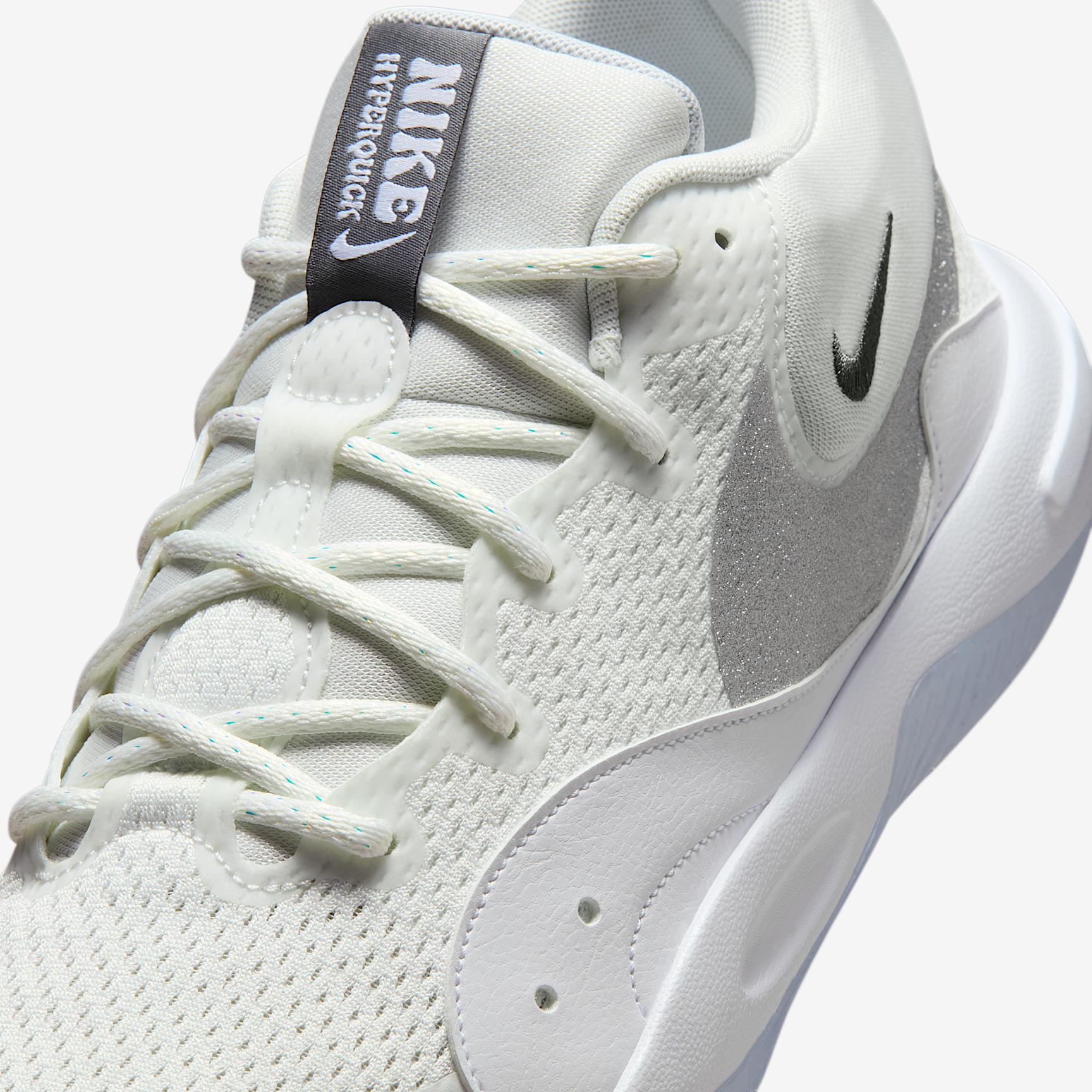 Nike Mens Hyperquick SE Volleyball Shoes | HF3240-101 Product Image