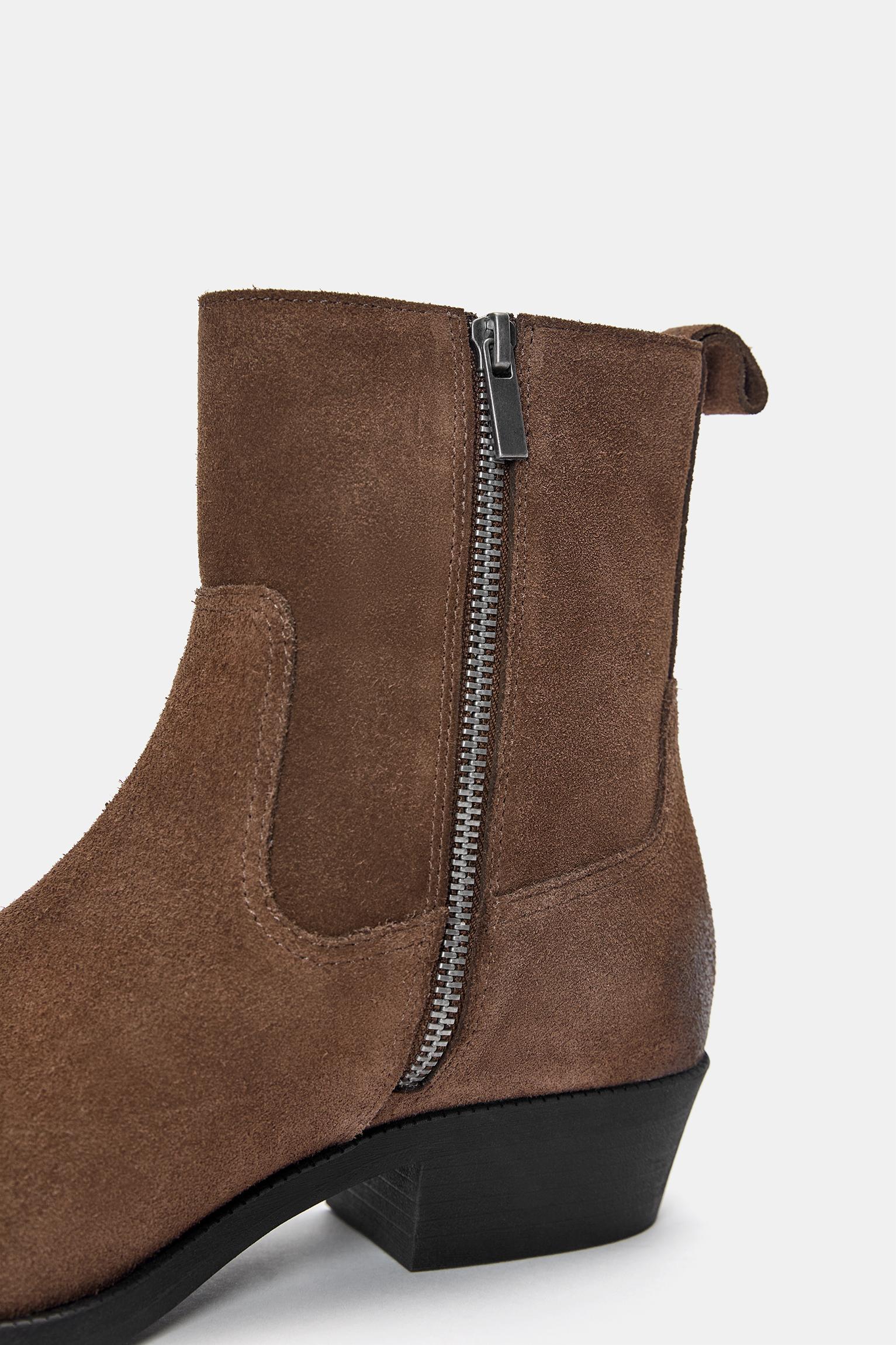 Leather cowboy boots Product Image