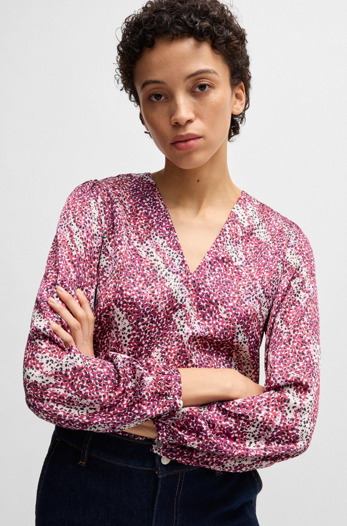 Regular-fit blouse with V neckline in printed satin Product Image