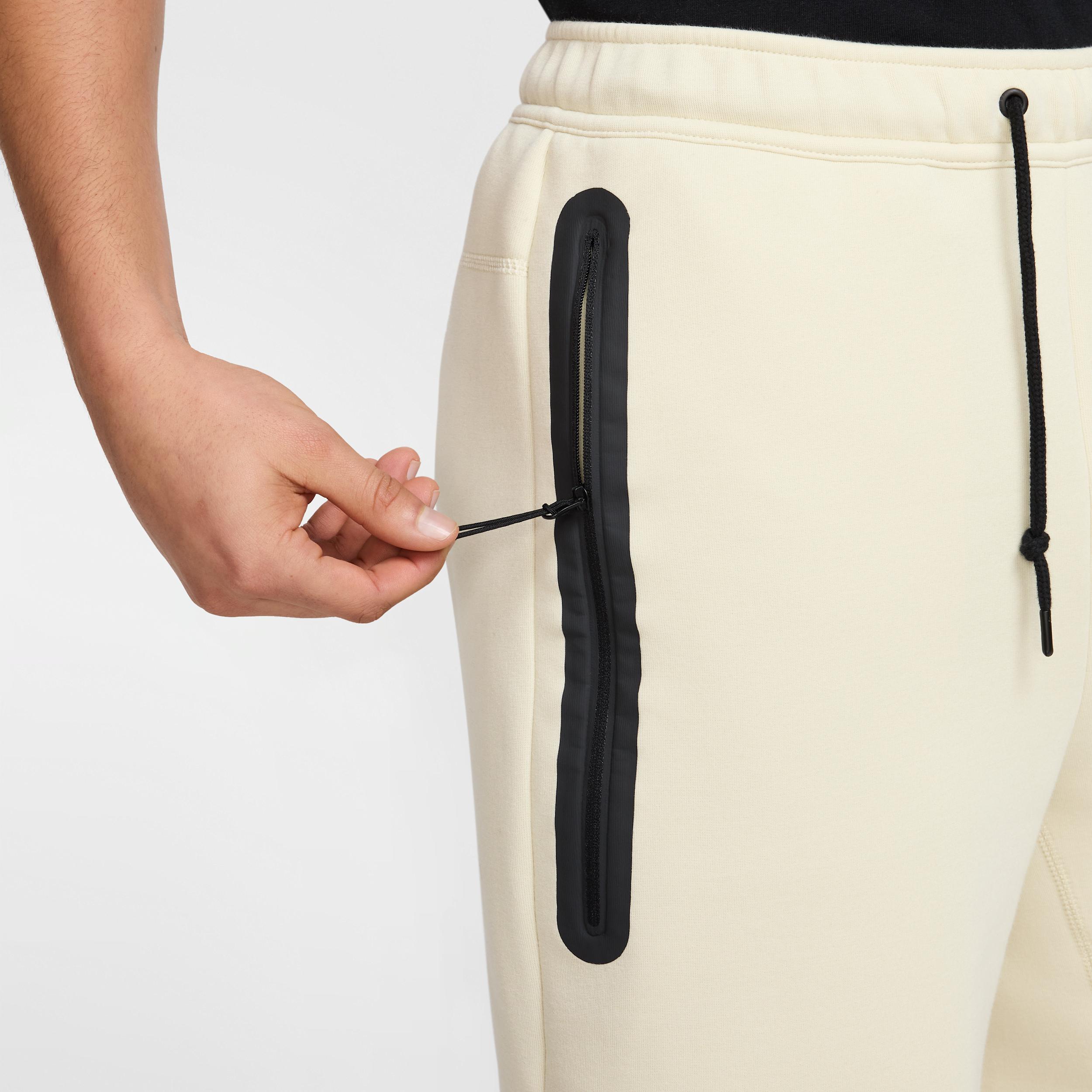 Men's Nike Sportswear Tech Fleece Shorts Product Image