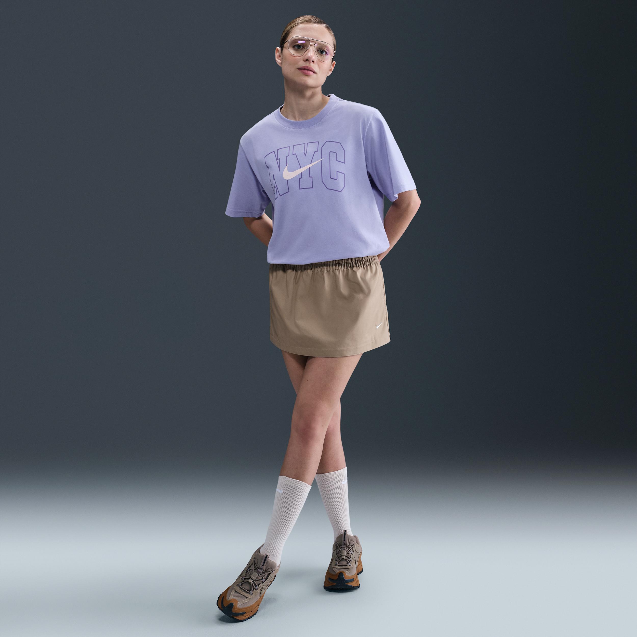 Women's Nike Sportswear Essential Graphic T-Shirt Product Image