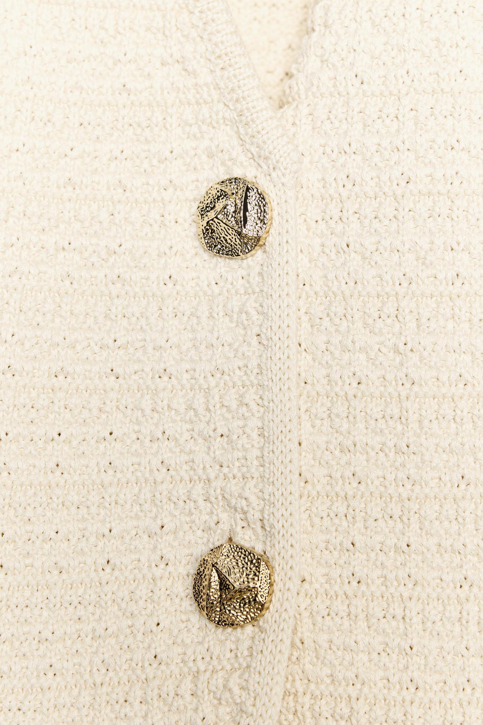 TEXTURED KNIT VEST Product Image