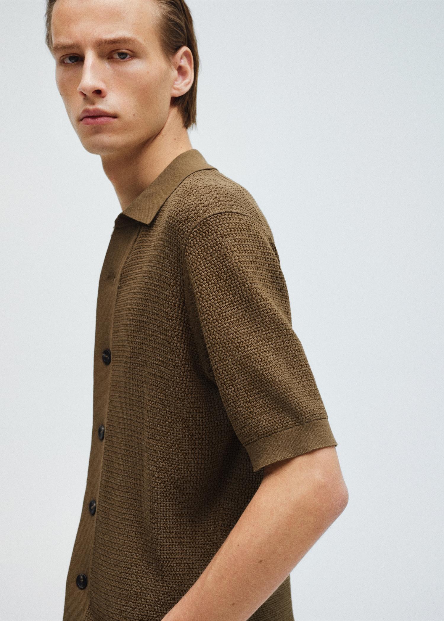 Structured knitted shirt - Men | MANGO USA Product Image